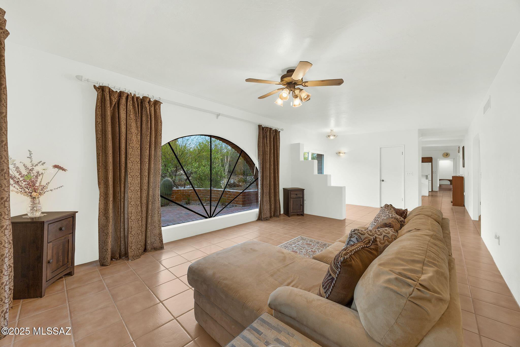 4921 E Camino De Los Olivos