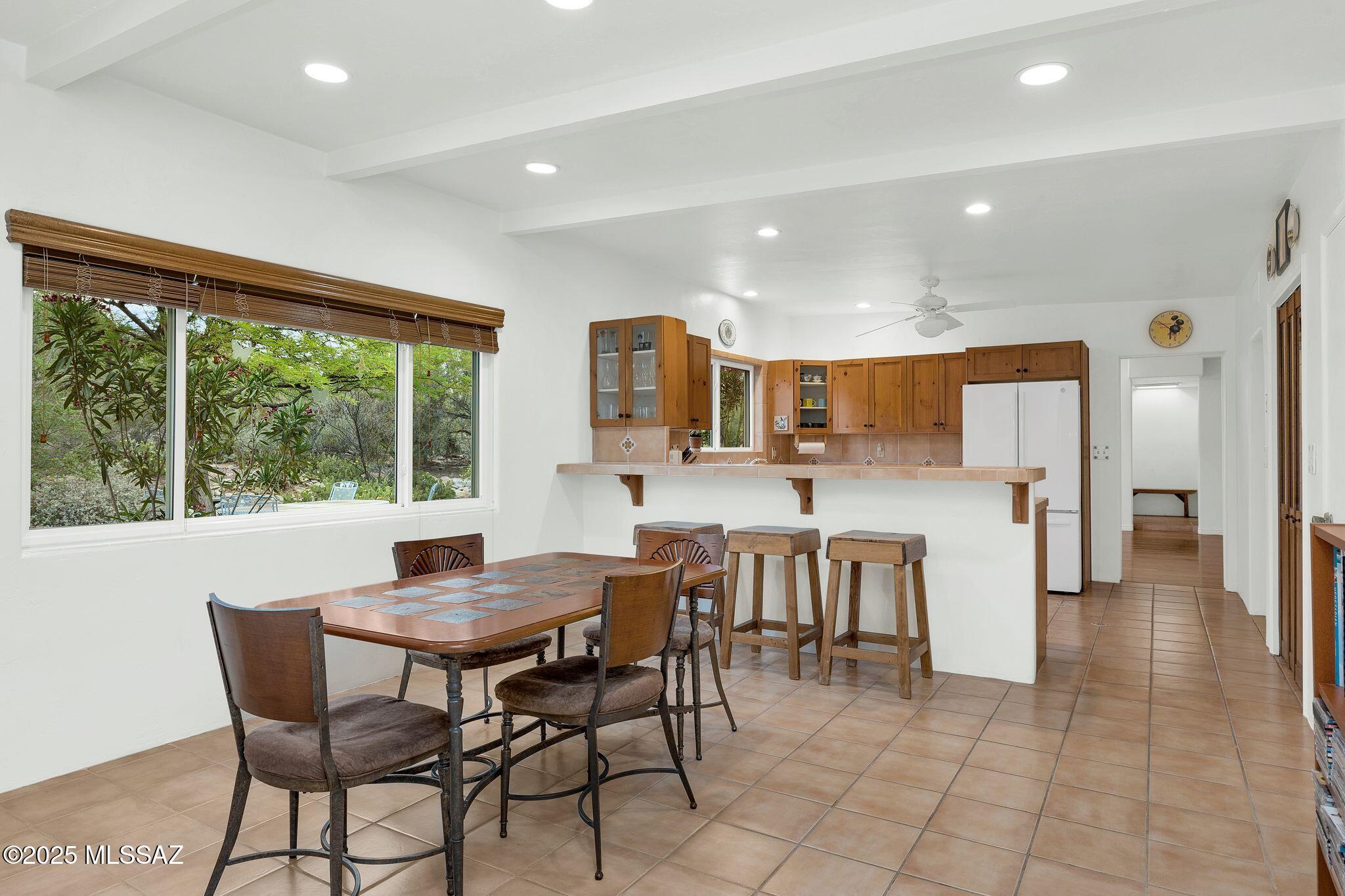 4921 E Camino De Los Olivos