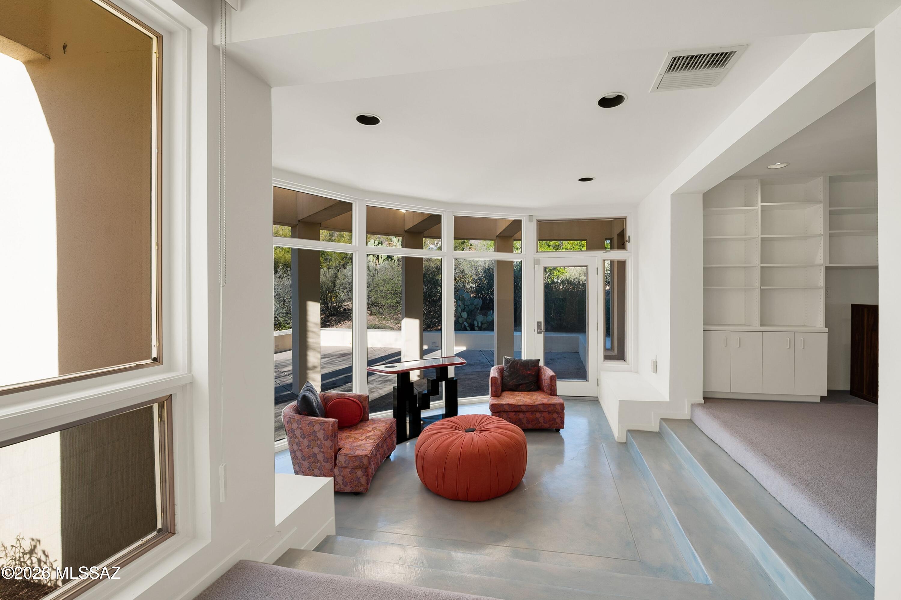 4941 E Mission Hill Place