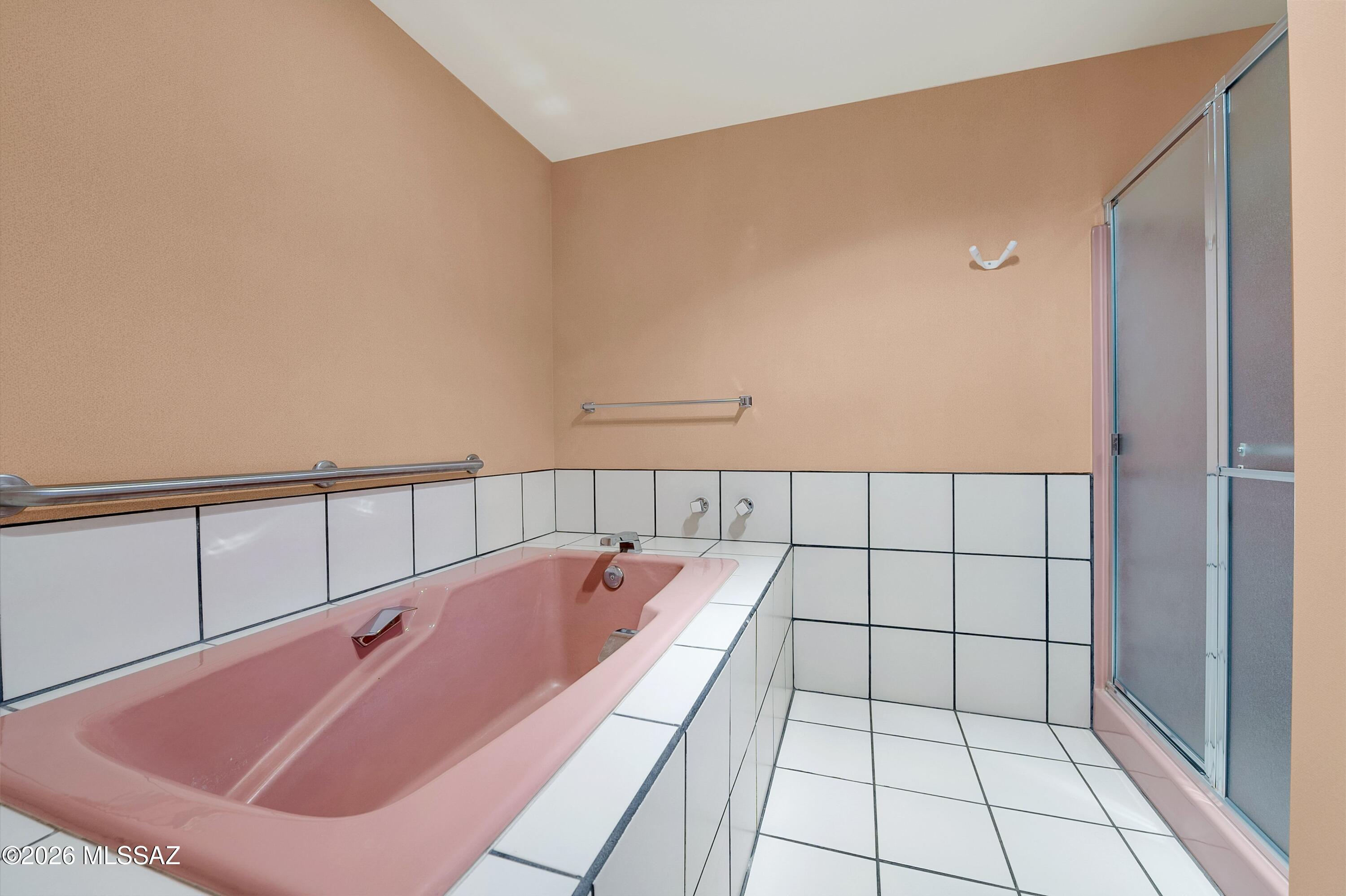 4941 E Mission Hill Place