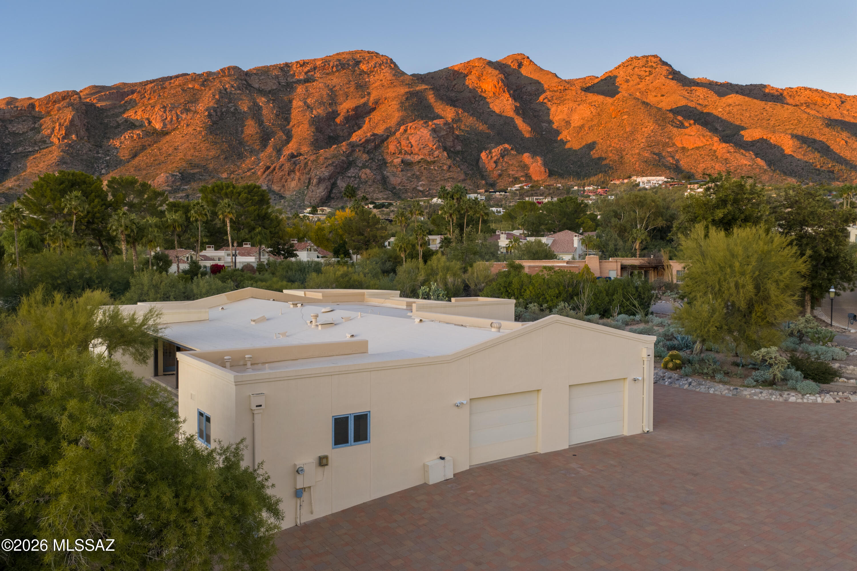 4941 E Mission Hill Place