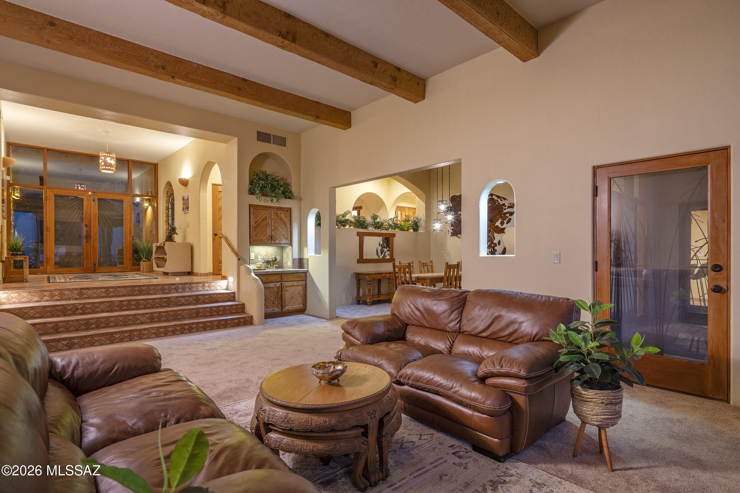 6361 N Canon Del Pajaro