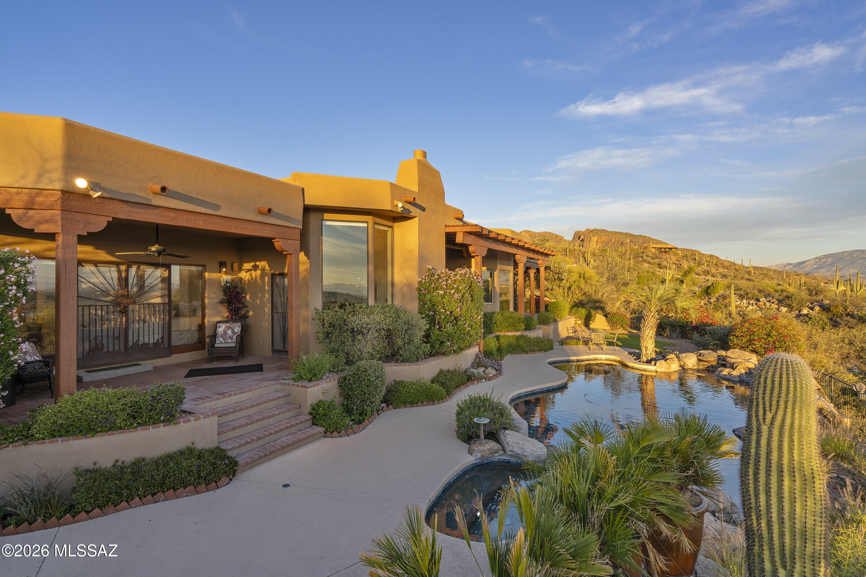 6361 N Canon Del Pajaro