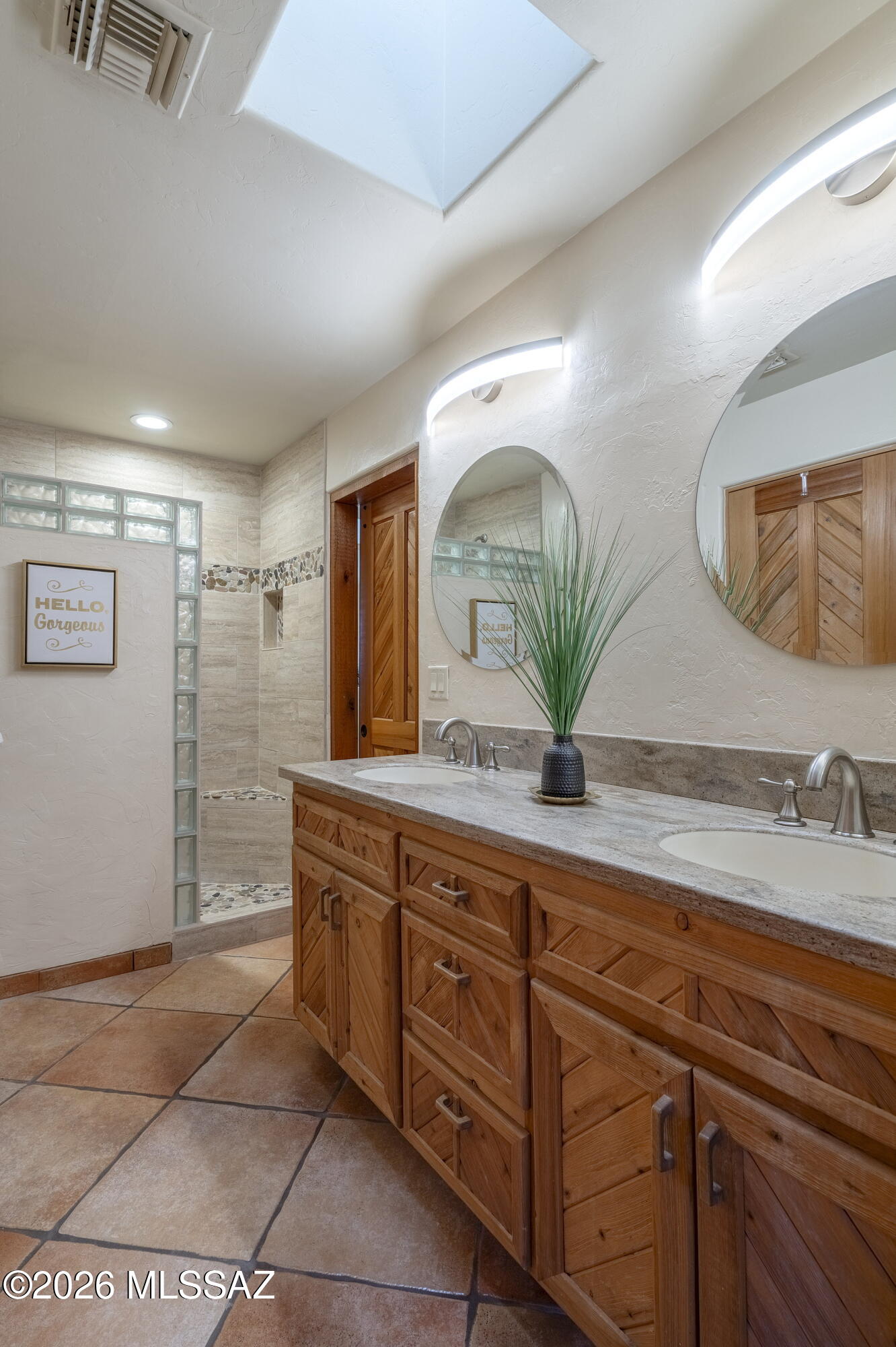 6361 N Canon Del Pajaro