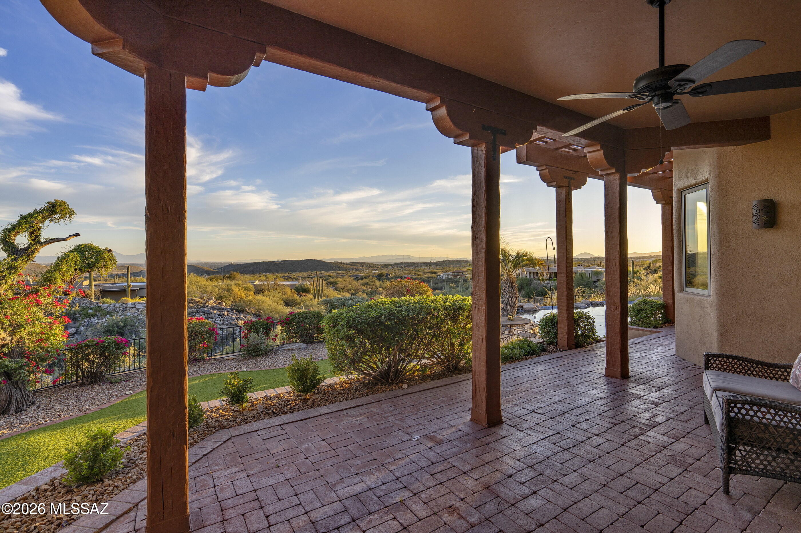 6361 N Canon Del Pajaro