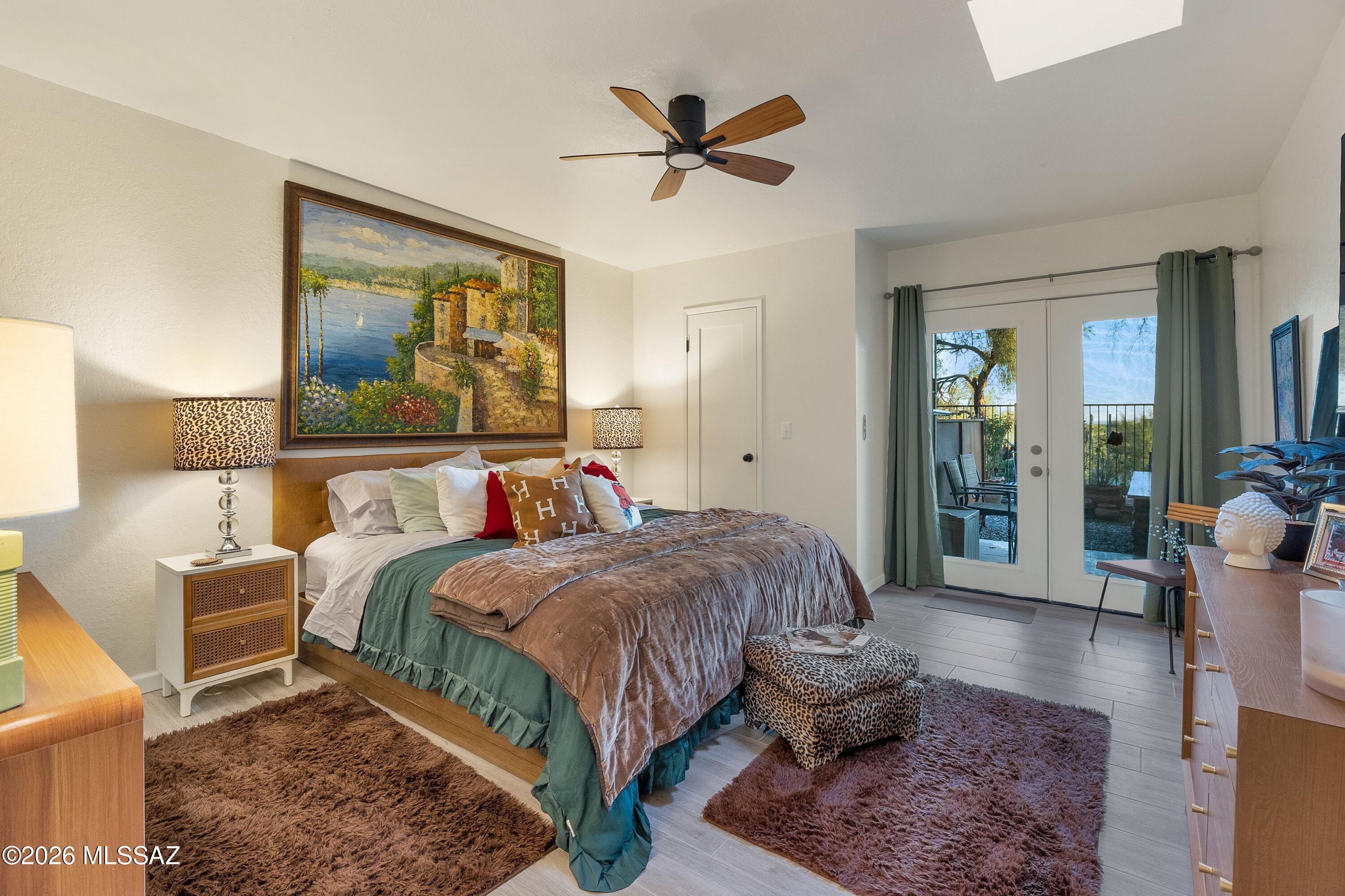 6524 N Foothills Drive