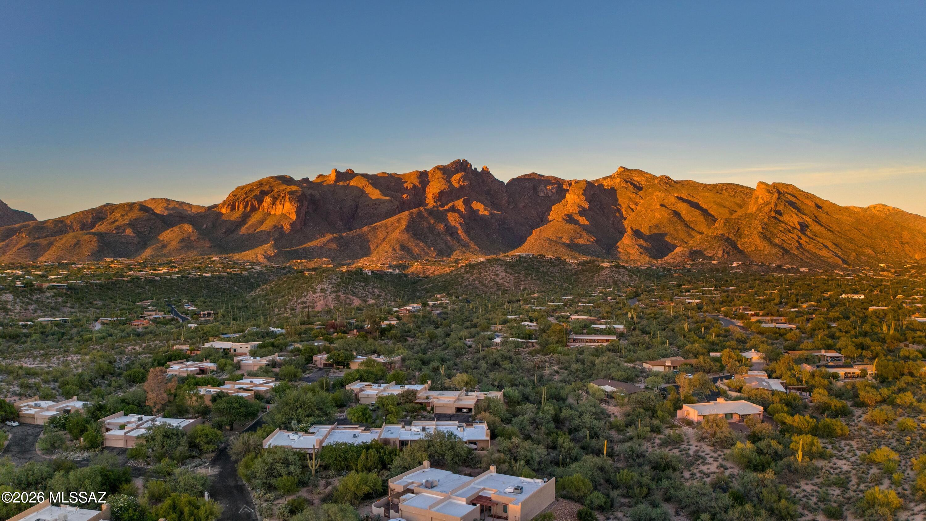 6524 N Foothills Drive