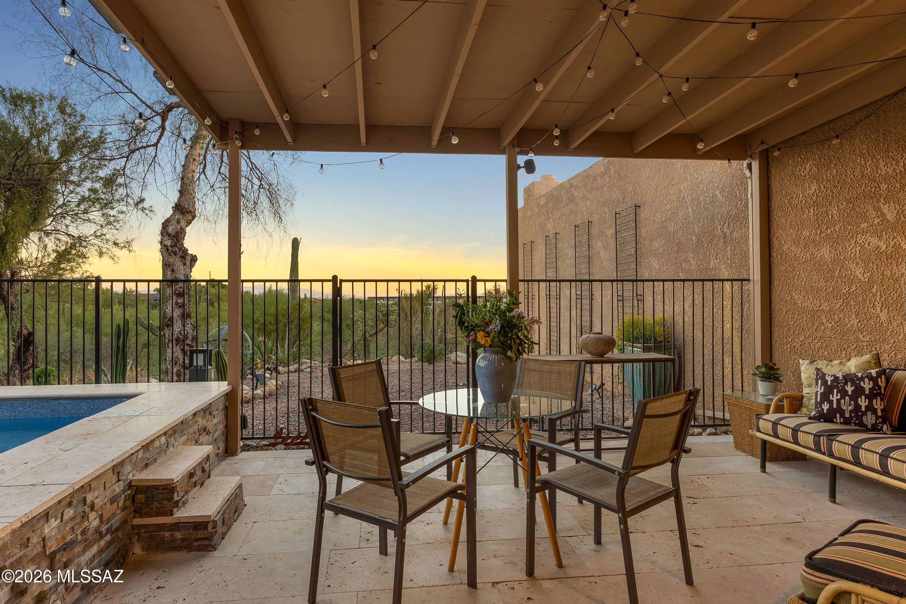 6524 N Foothills Drive
