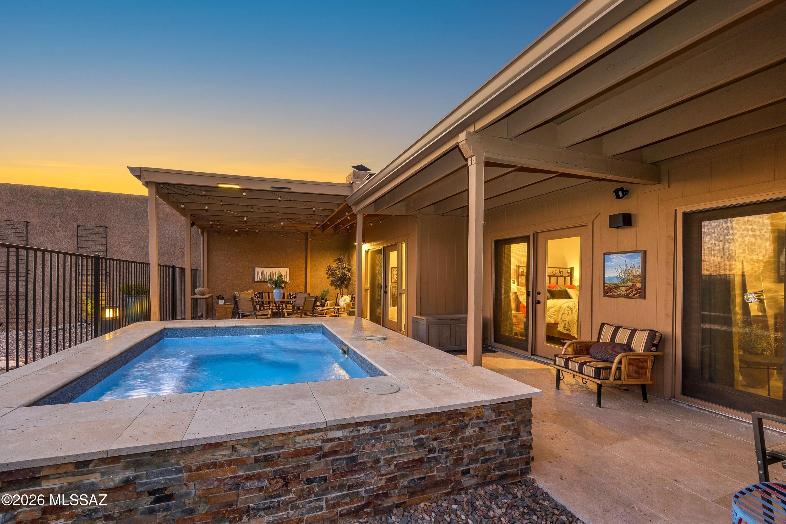 6524 N Foothills Drive