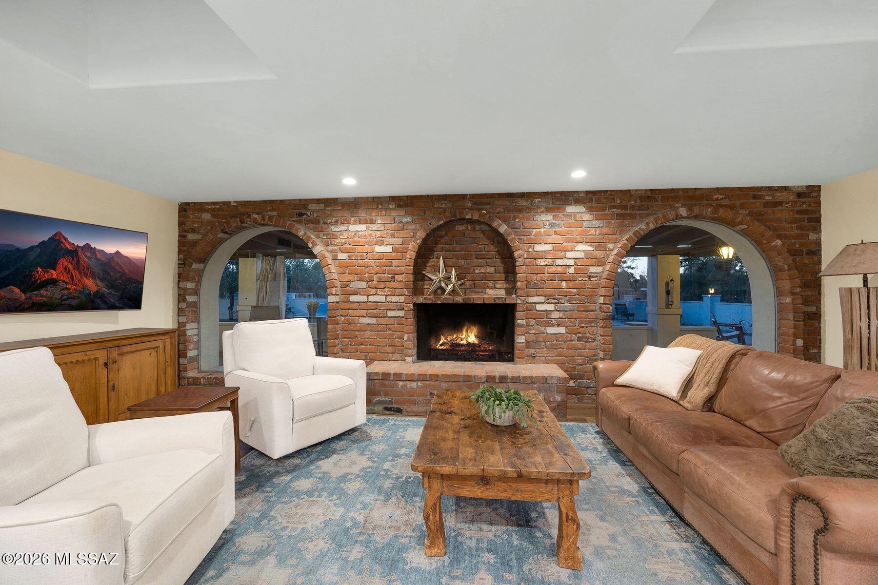 1947 N Soldier Trail