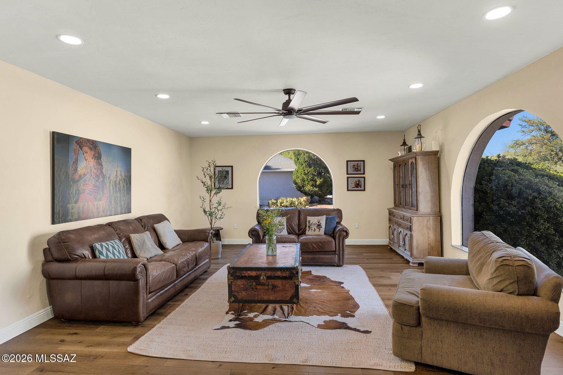 1947 N Soldier Trail