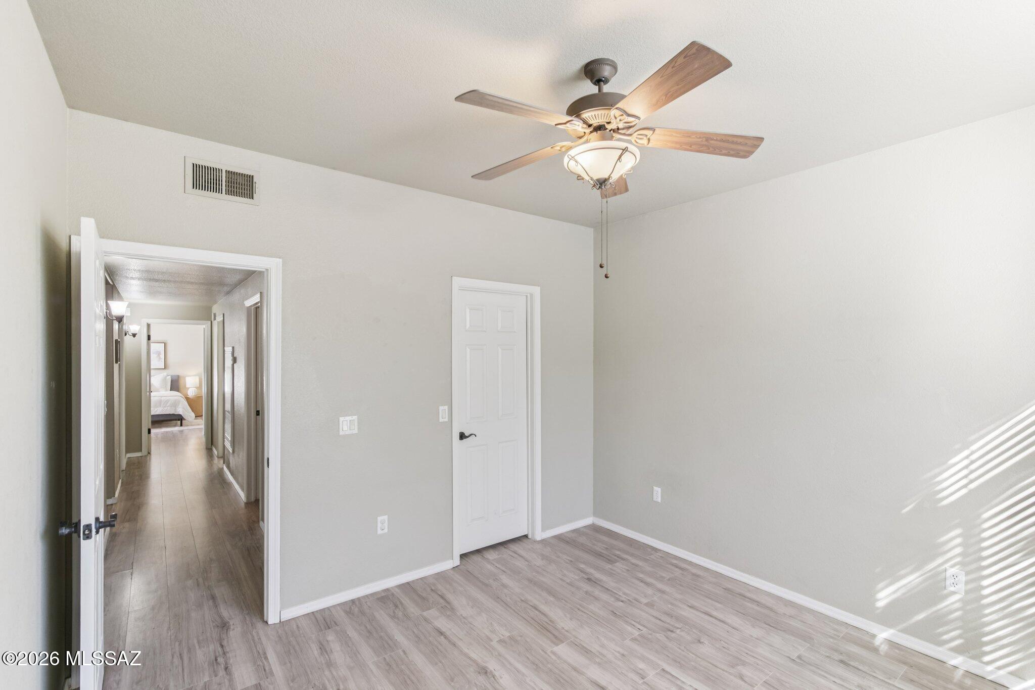 7050 E Sunrise Drive 17204