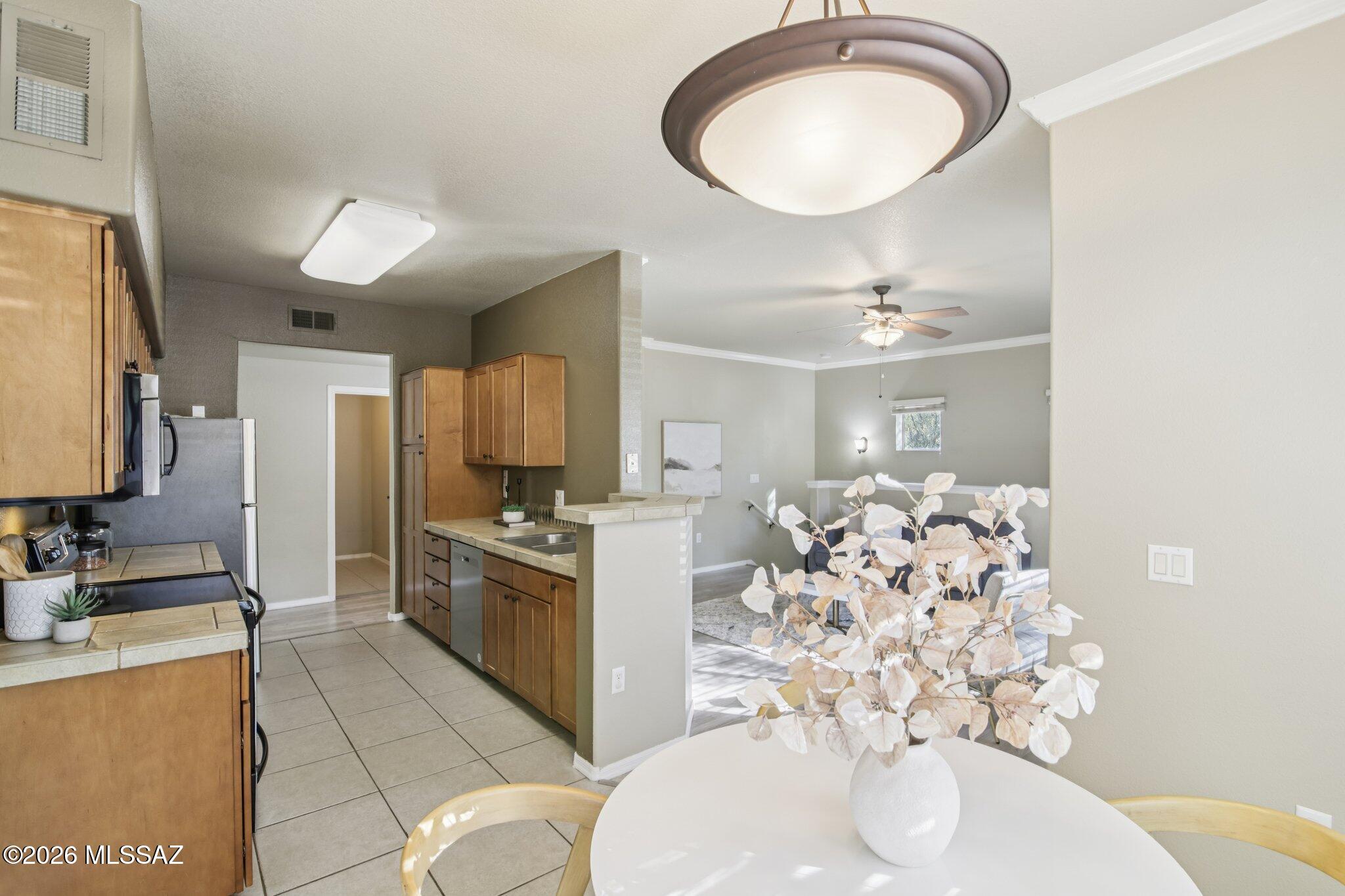 7050 E Sunrise Drive 17204