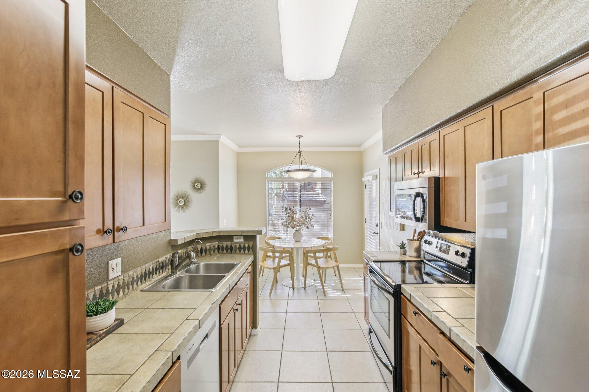 7050 E Sunrise Drive 17204