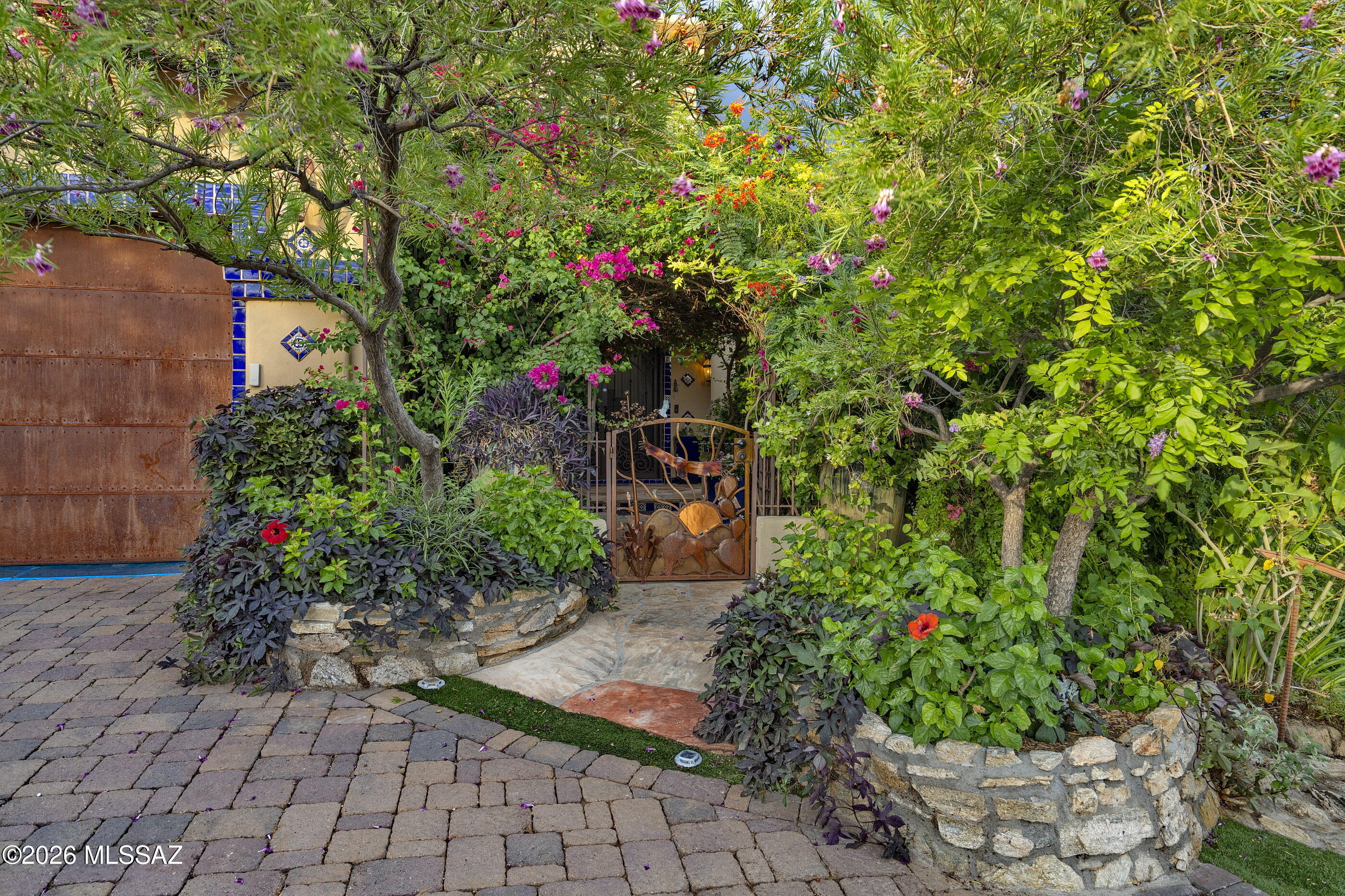 12536 E Mira Vista Canyon Place