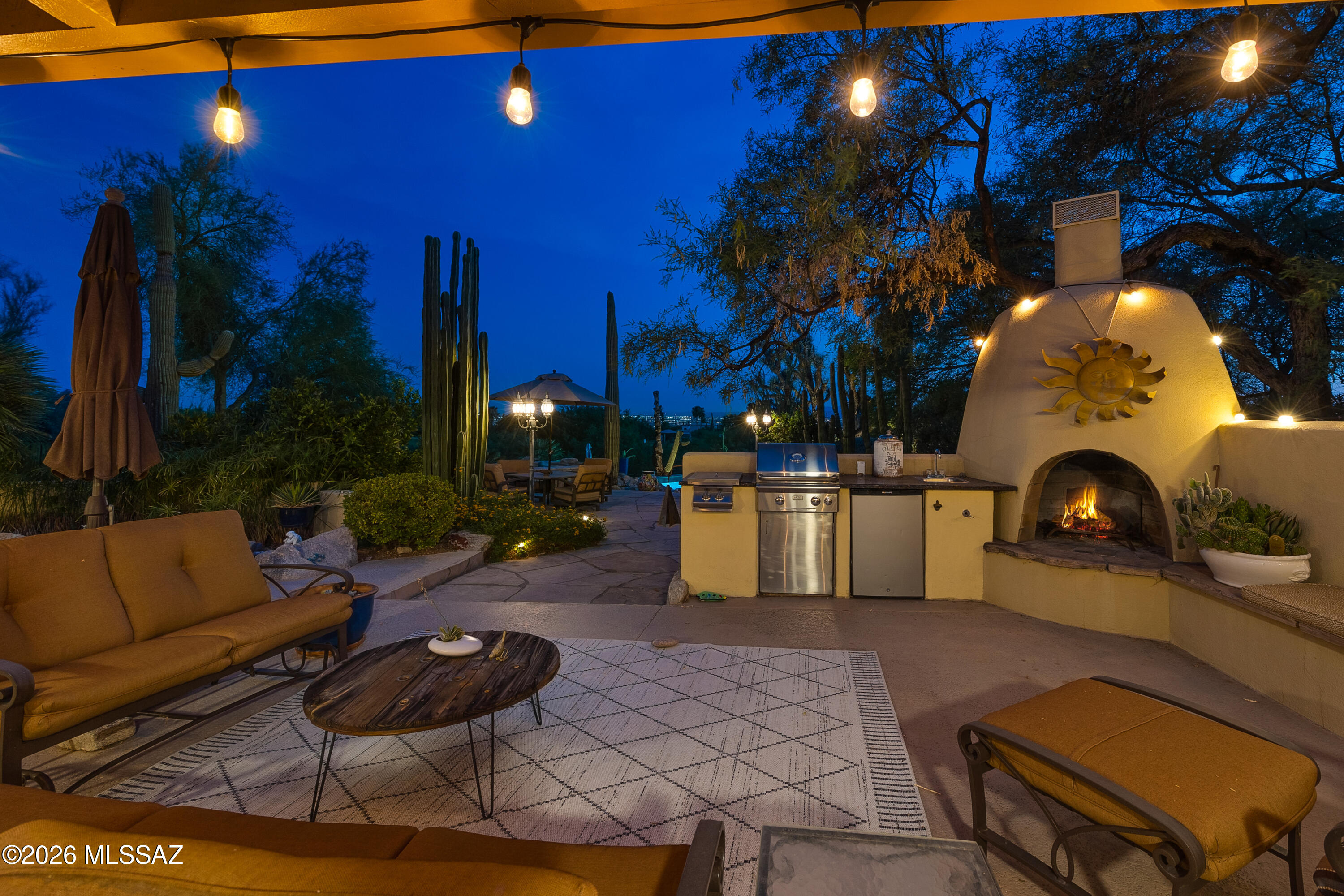 5226 E Mission Hill Drive