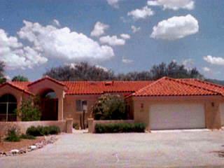 2220 N Donner Avenue