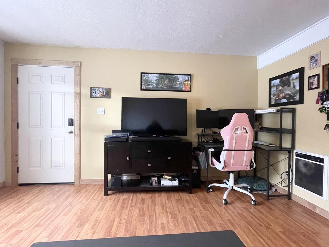 651 S Snowflake LN Unit: #106