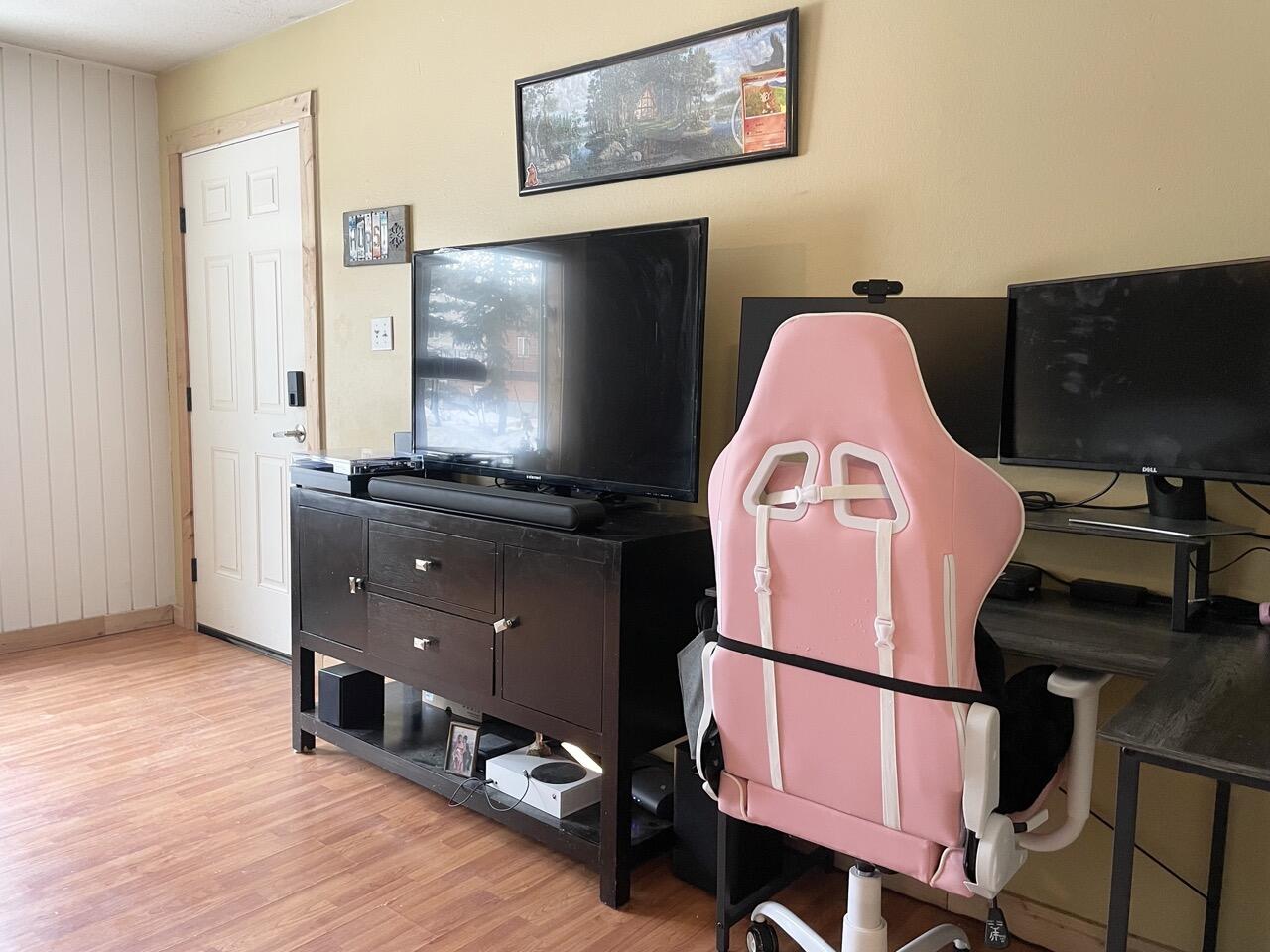 651 S Snowflake LN Unit: #106