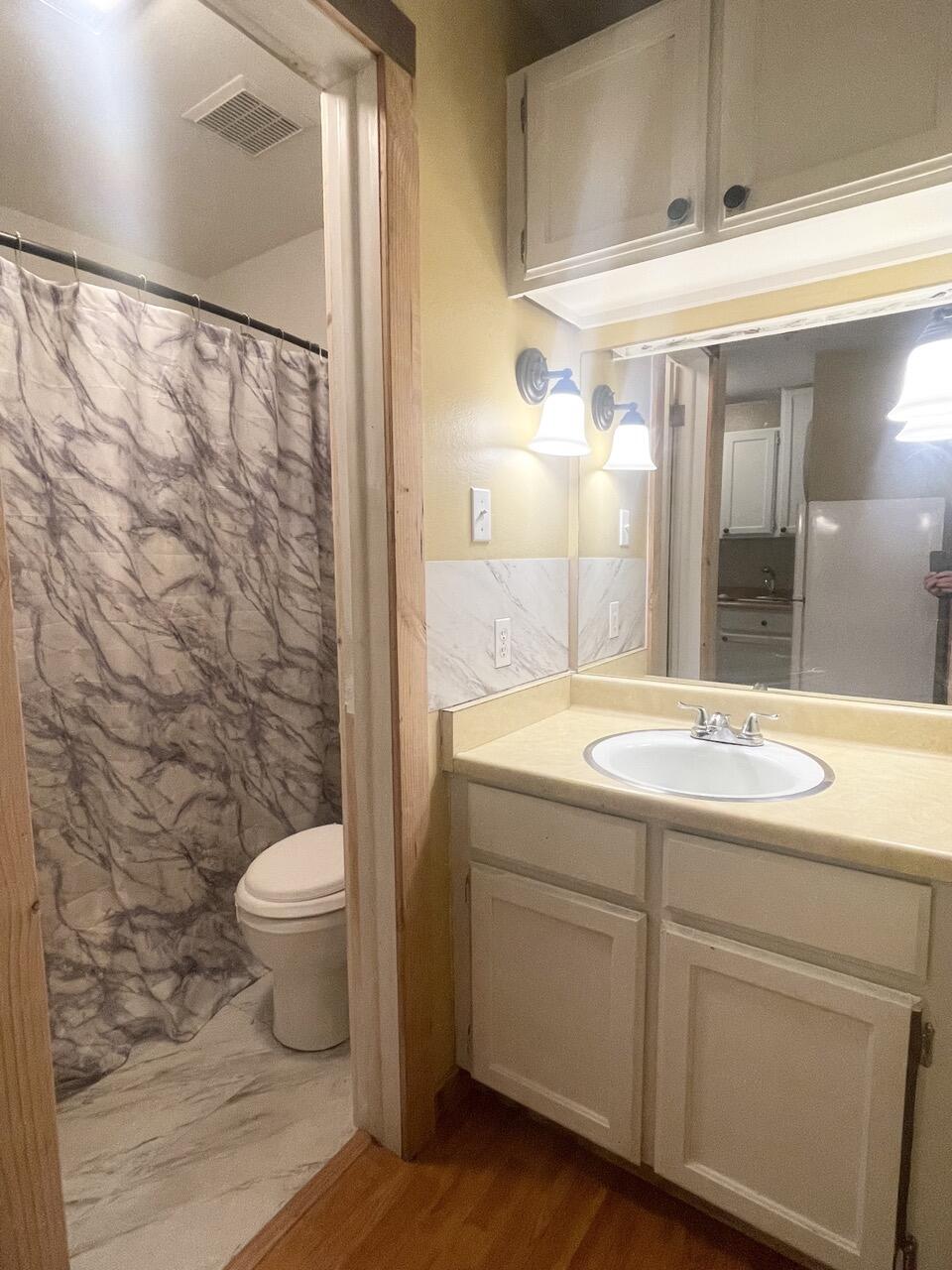 651 S Snowflake LN Unit: #106