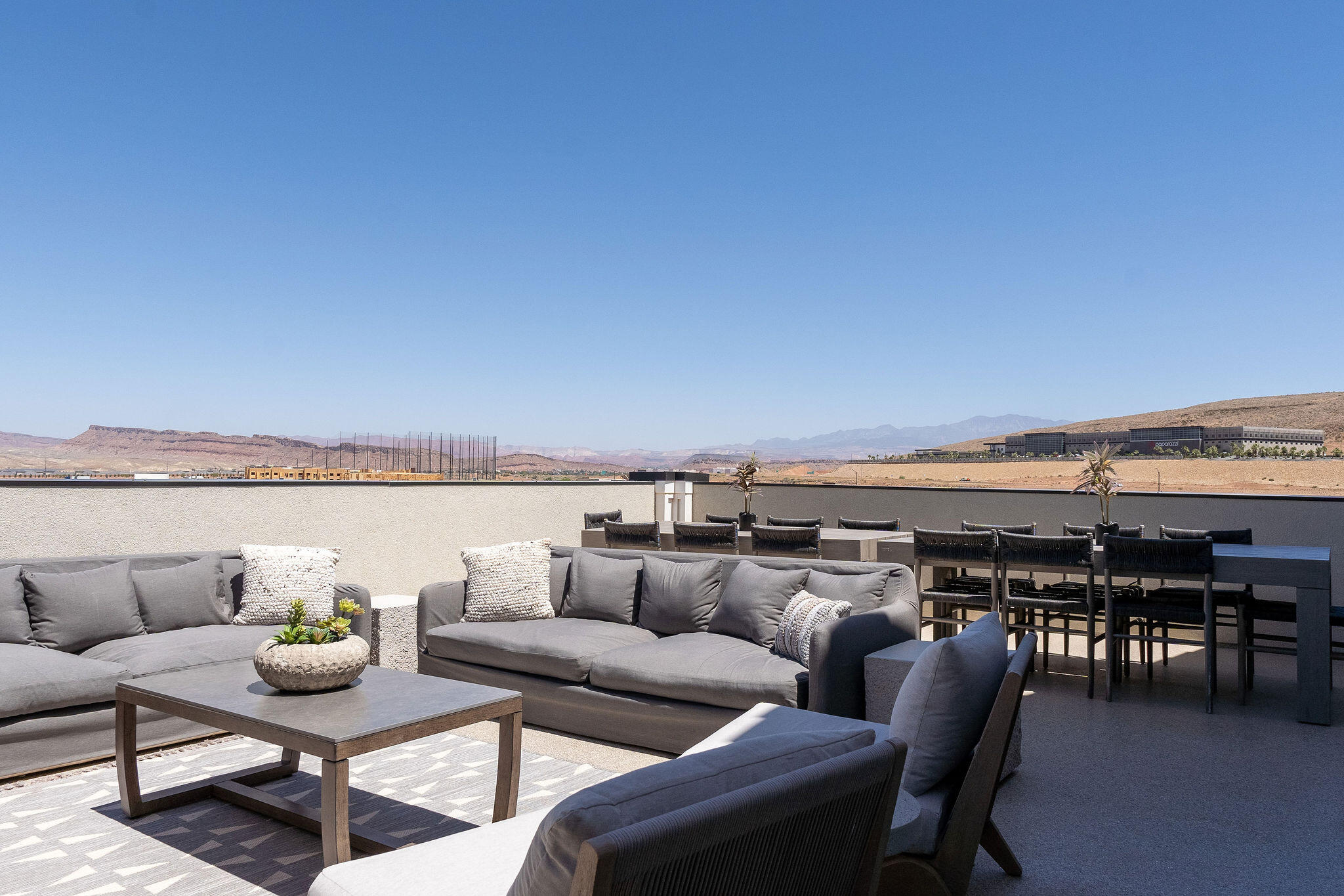 5338 Cyan LN