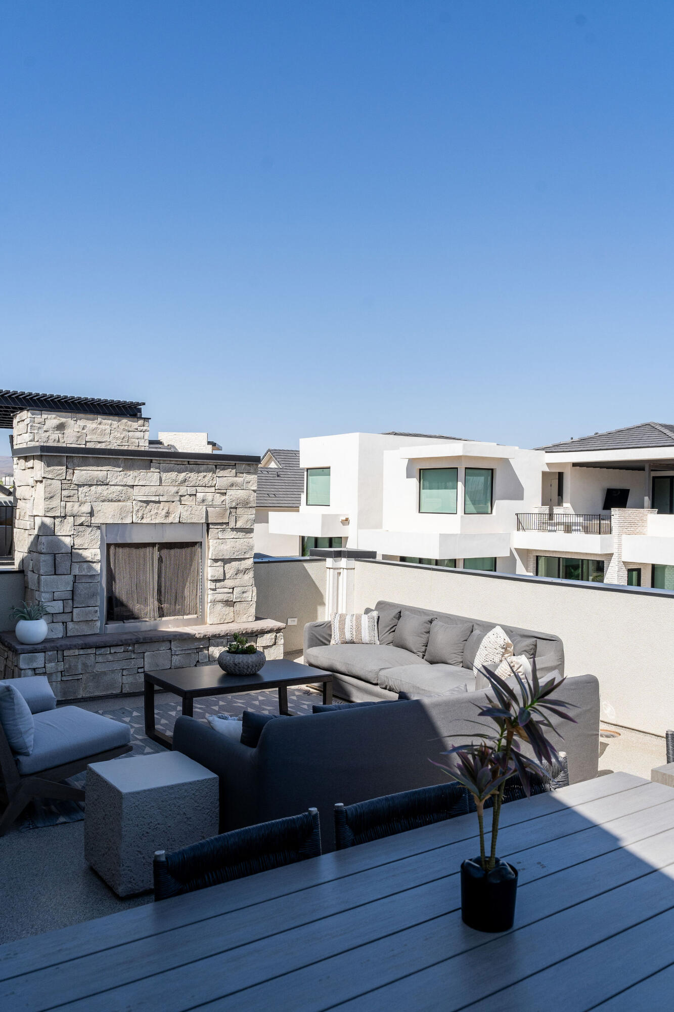 5338 Cyan LN