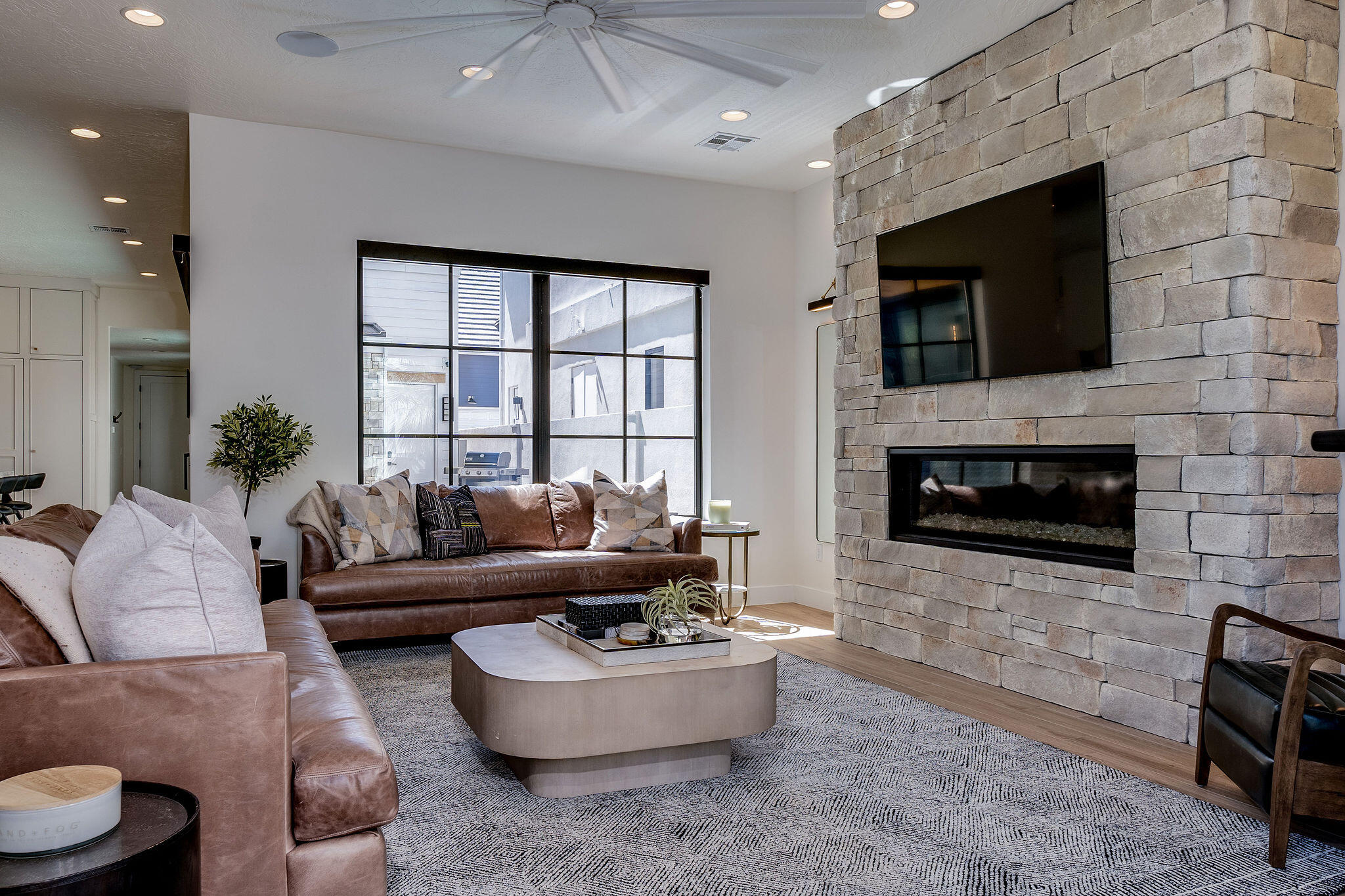 5338 Cyan LN