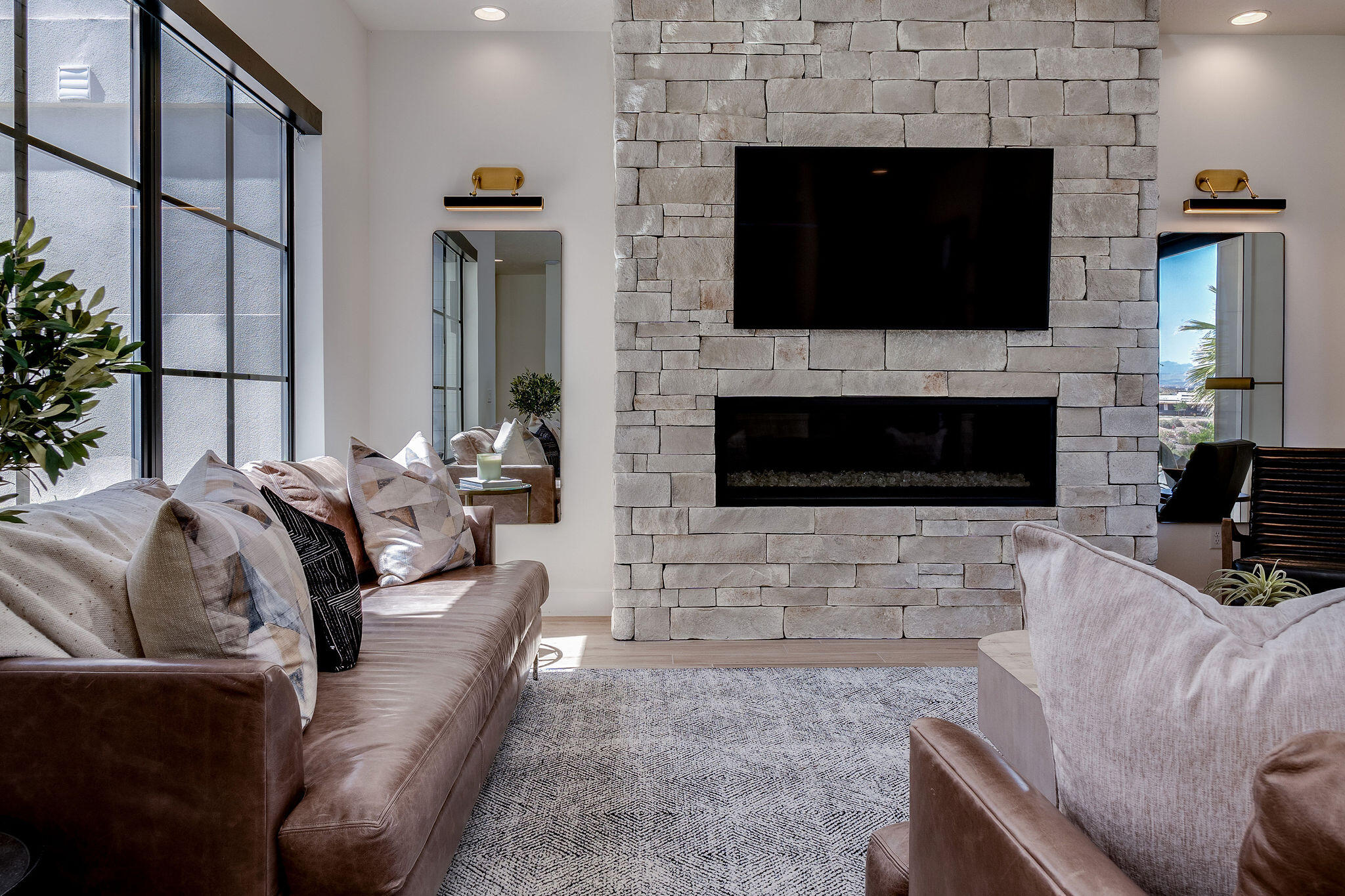 5338 Cyan LN