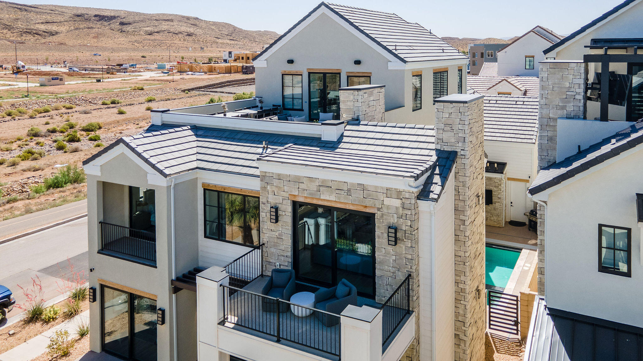 5338 Cyan LN