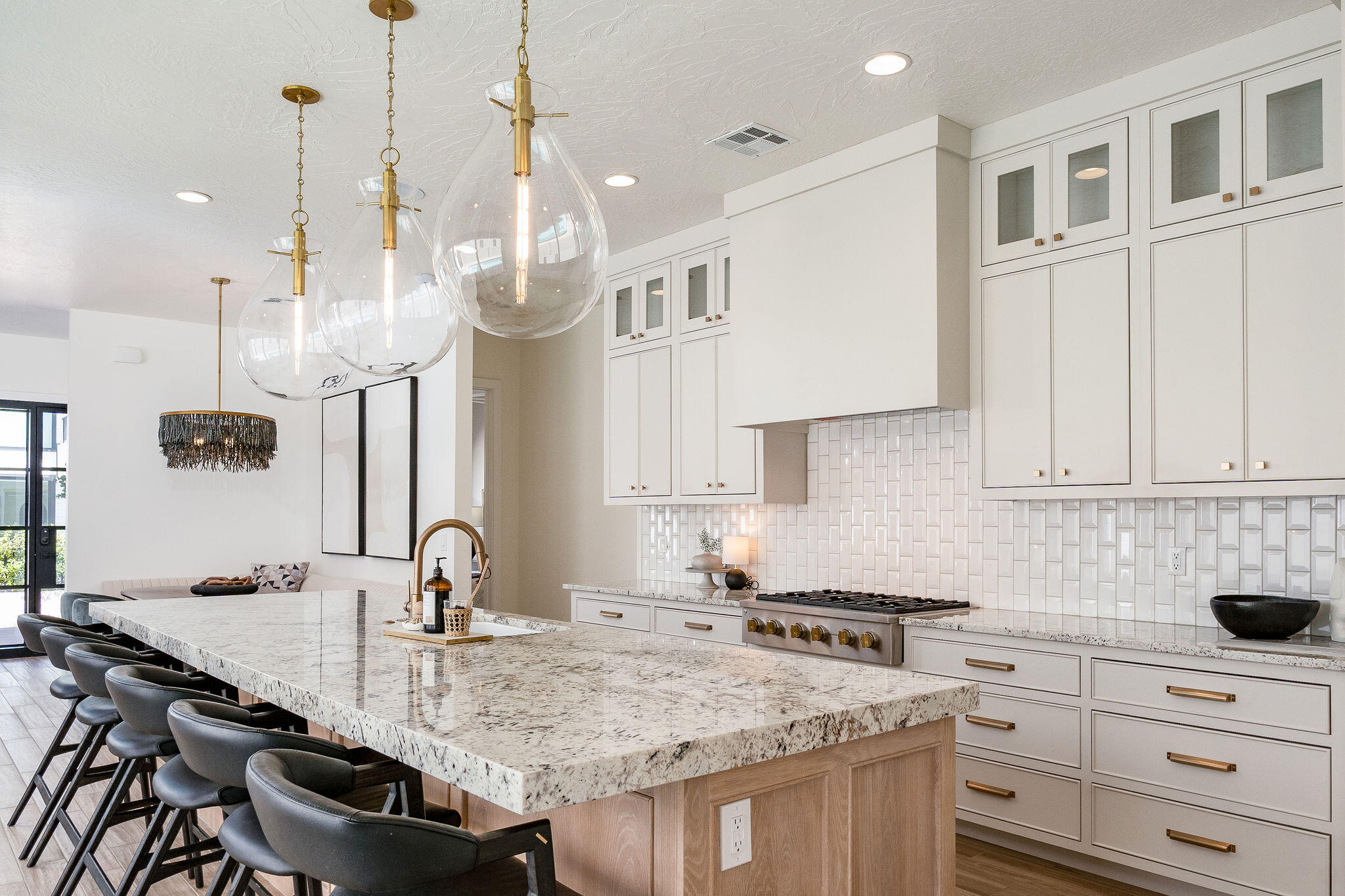 5338 Cyan LN
