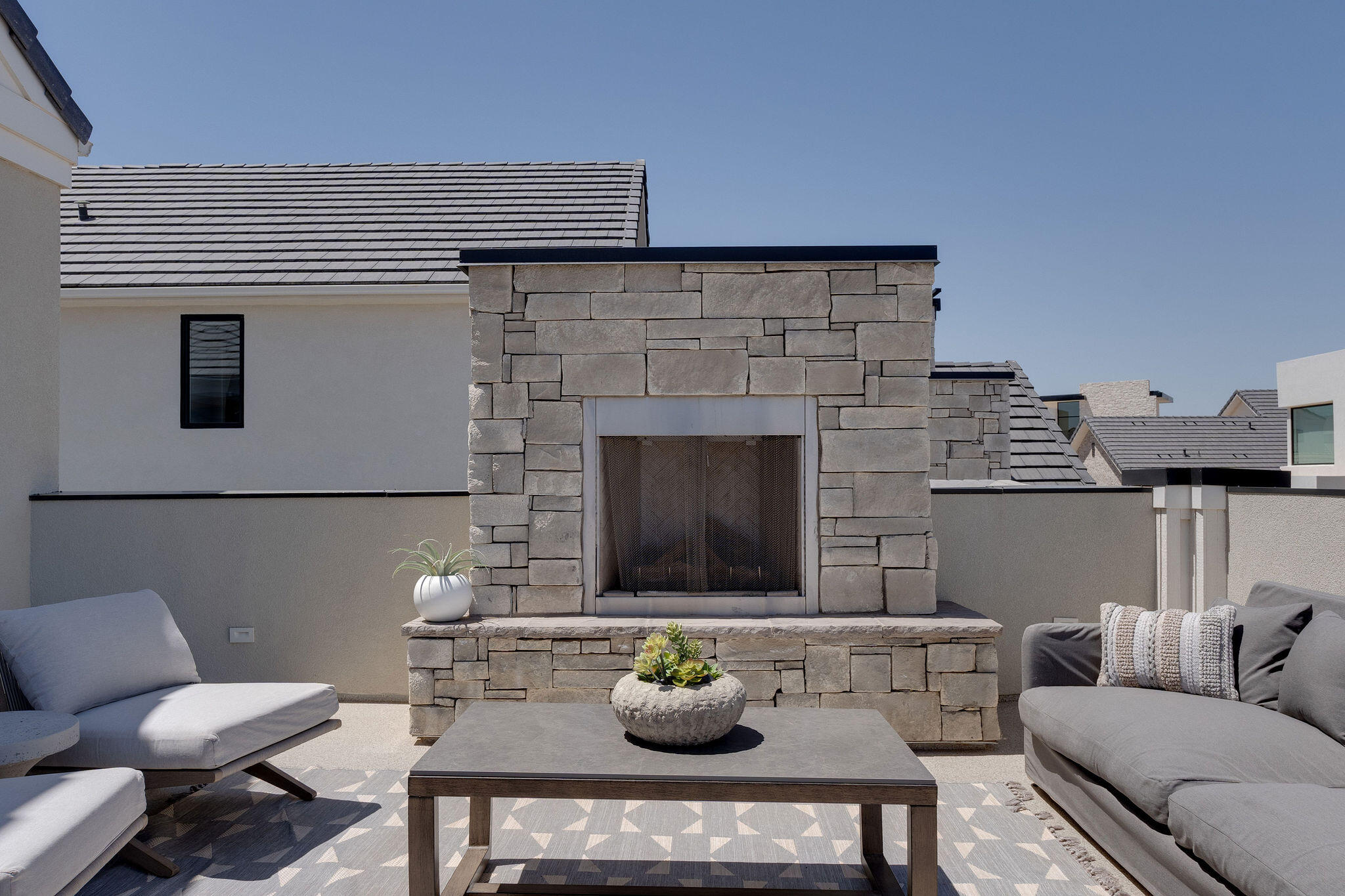 5338 Cyan LN