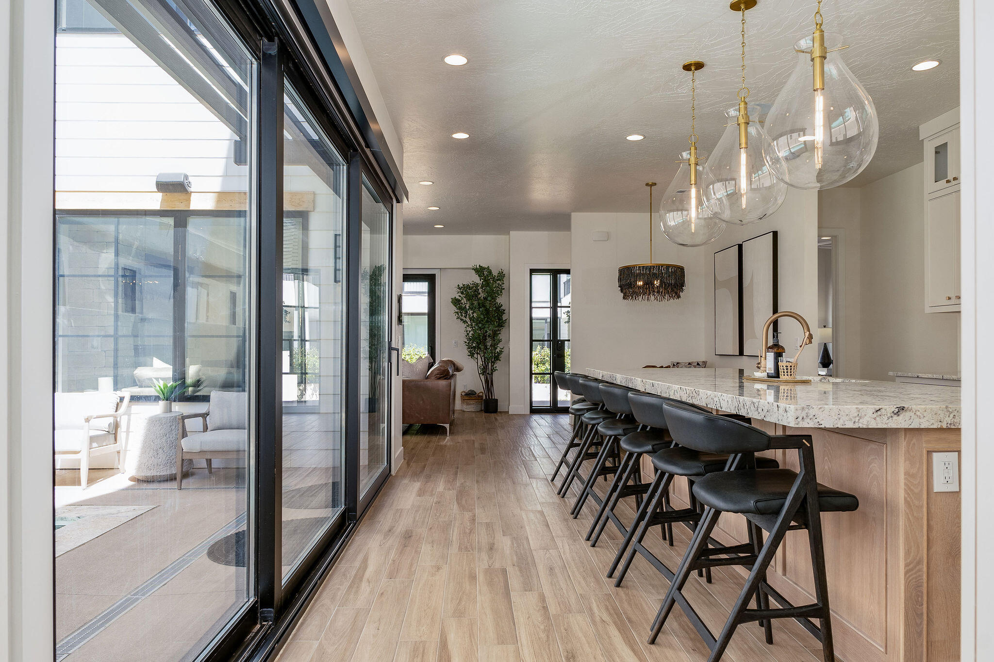 5338 Cyan LN