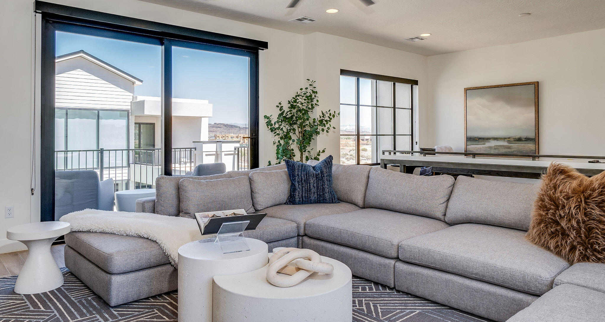 5338 Cyan LN