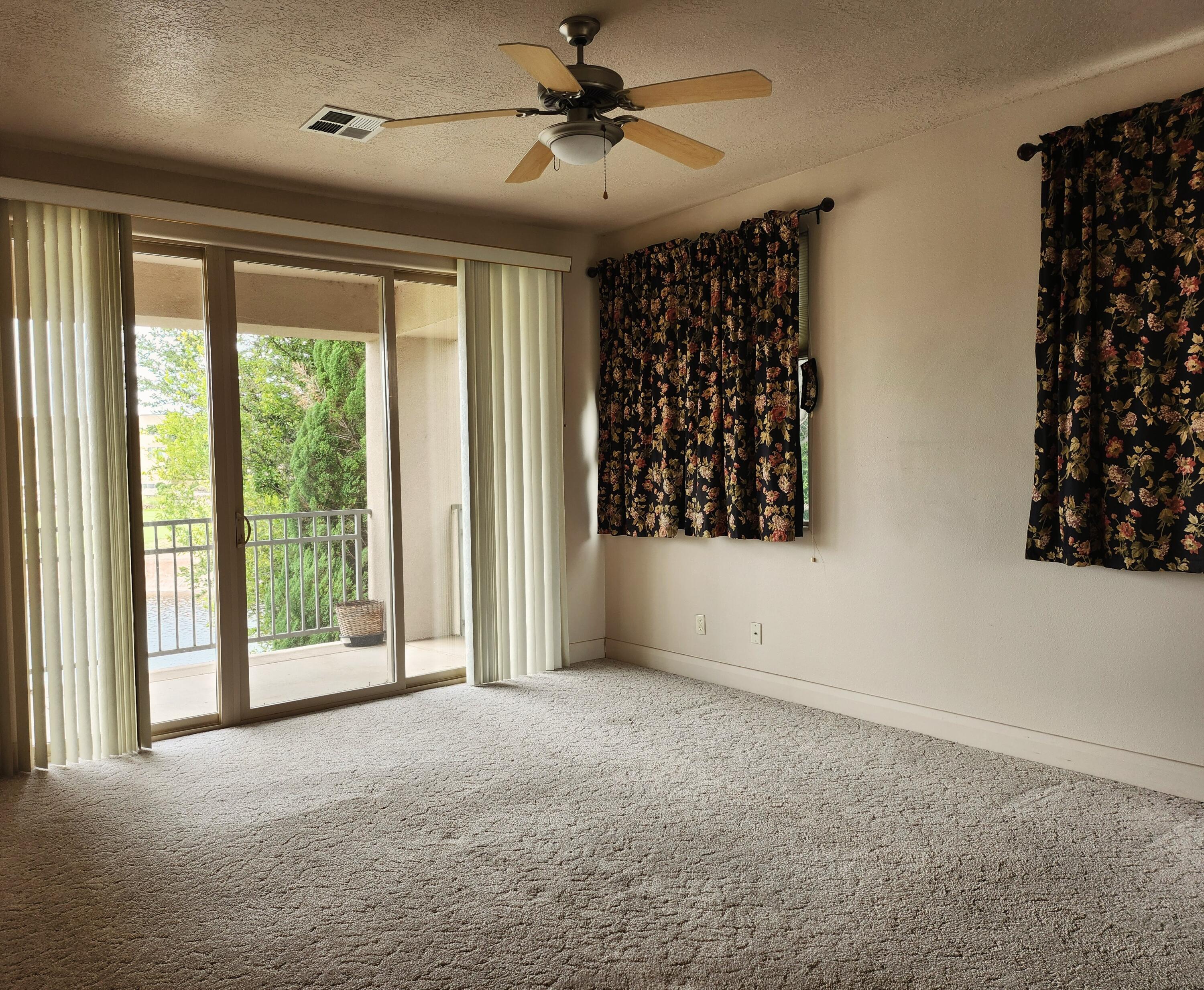 225 N COUNTRY LANE #5