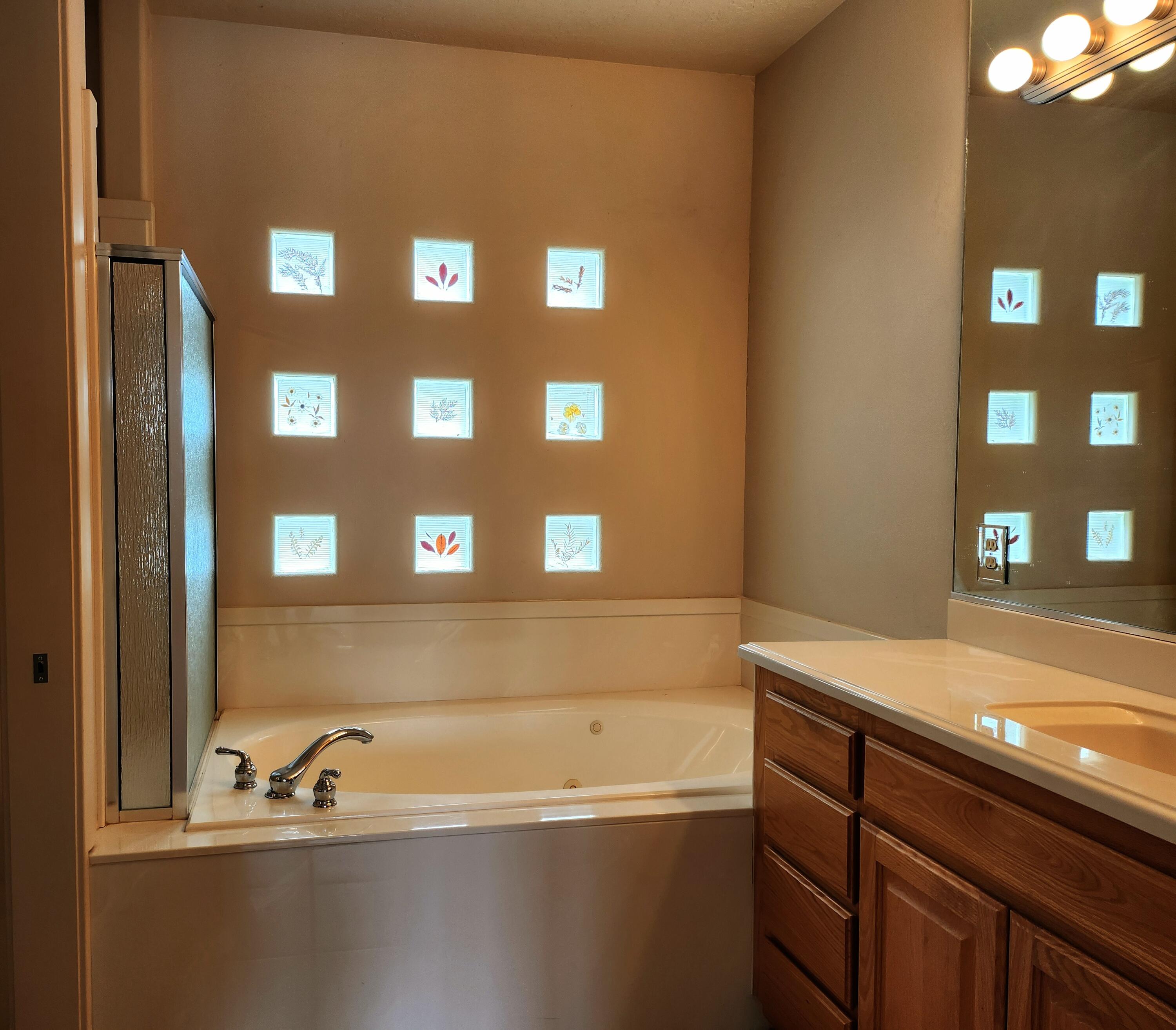 225 N COUNTRY LANE #5