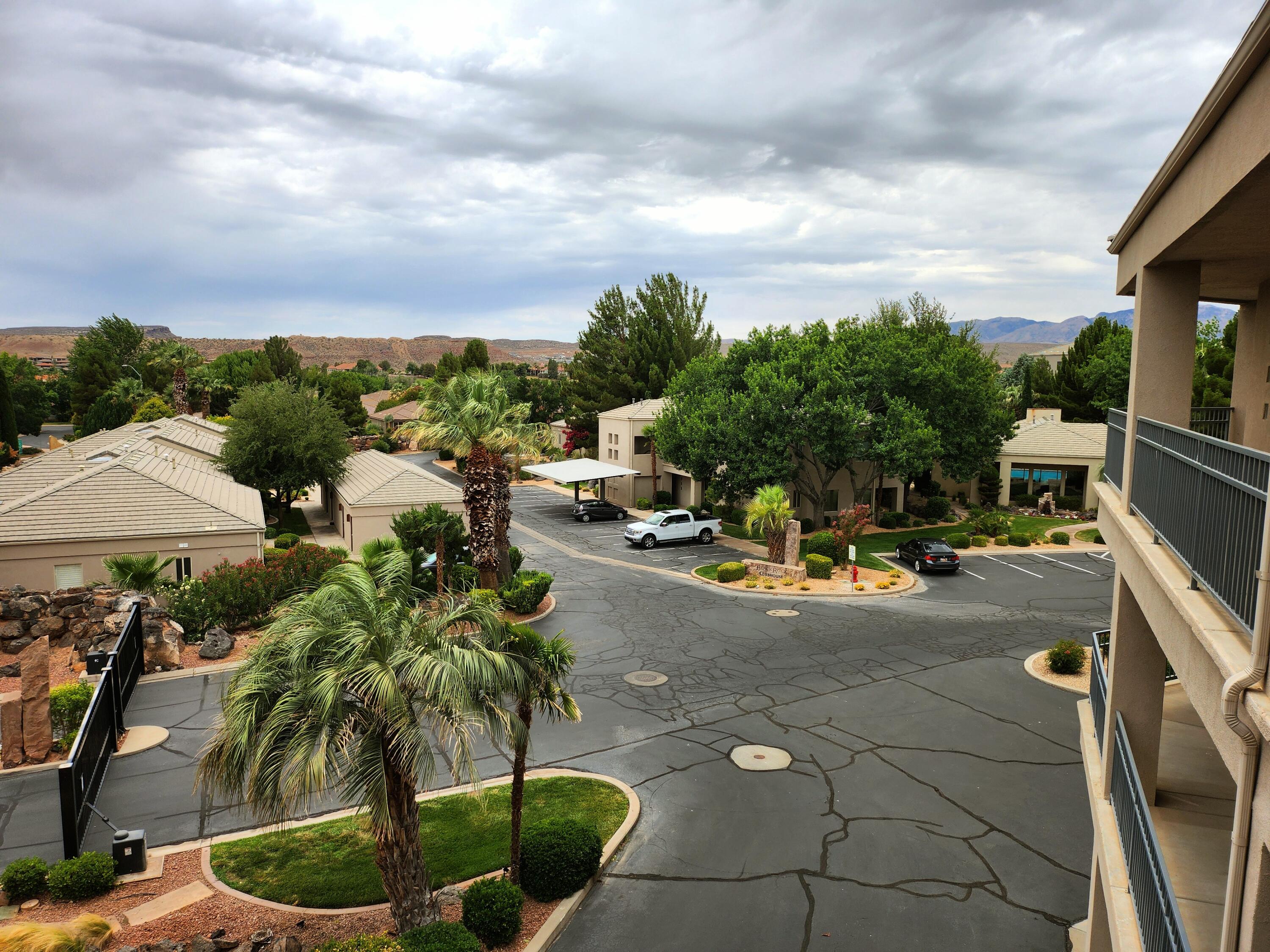225 N COUNTRY LANE #5