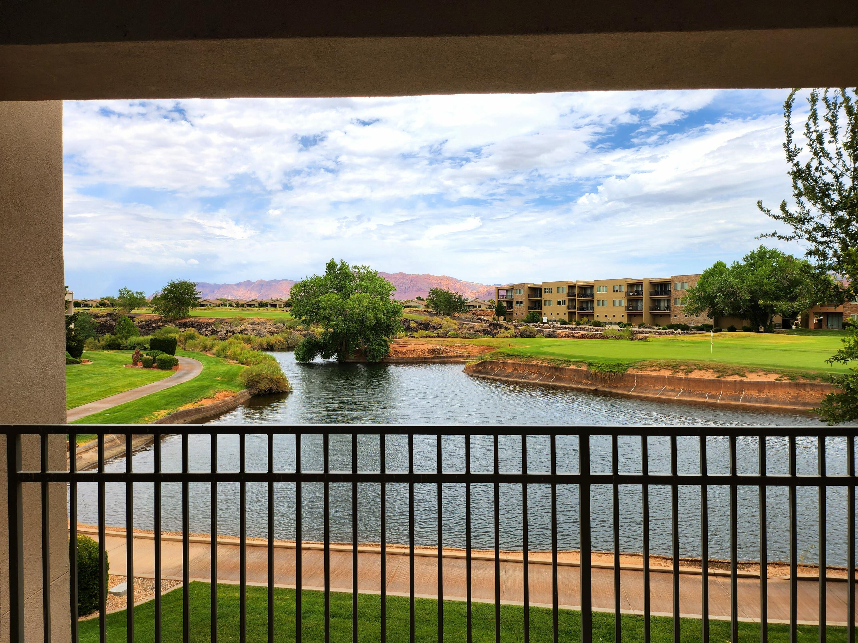 225 N COUNTRY LANE #5