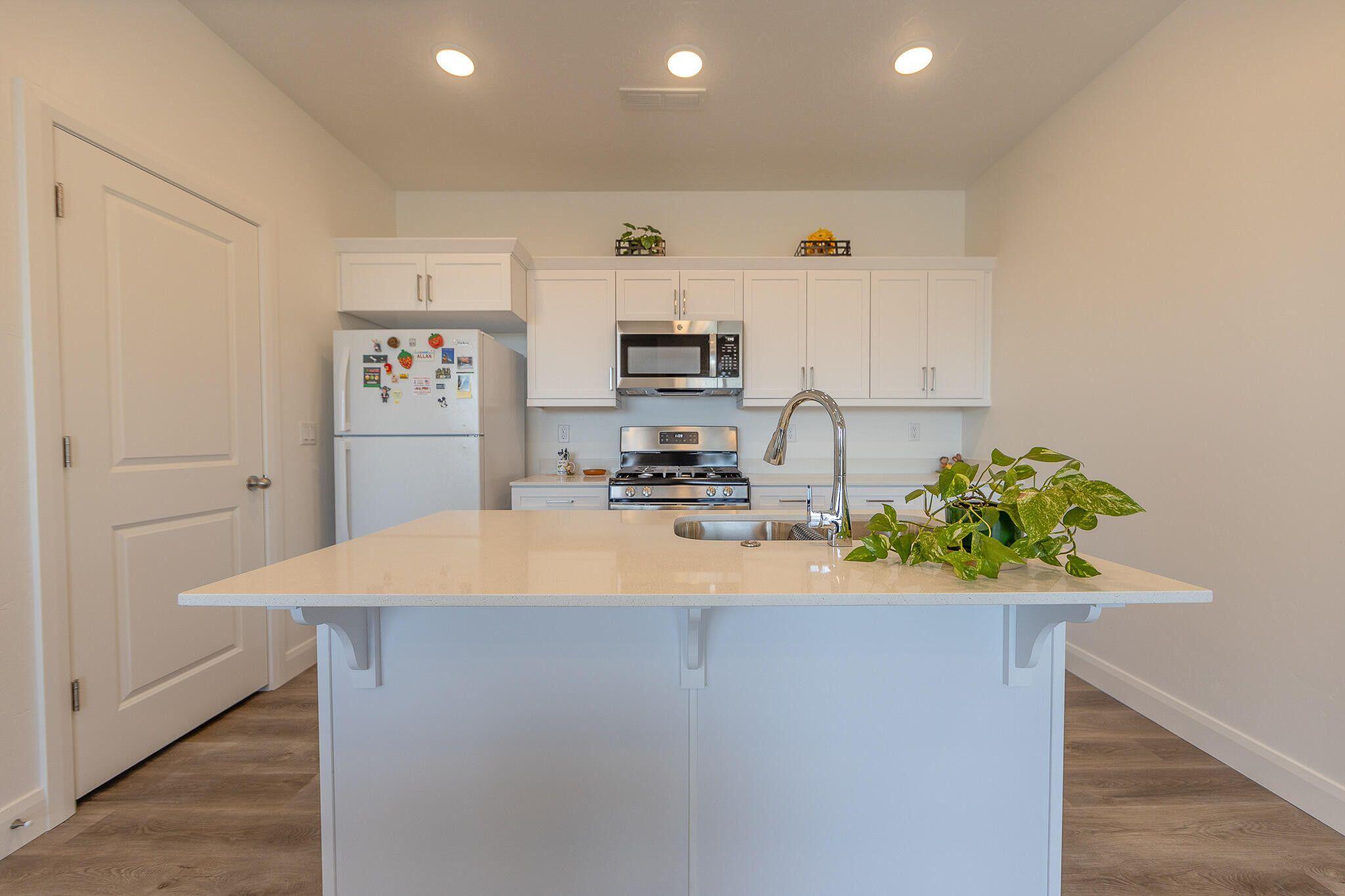 5801 S GARNET DR Unit: #2301