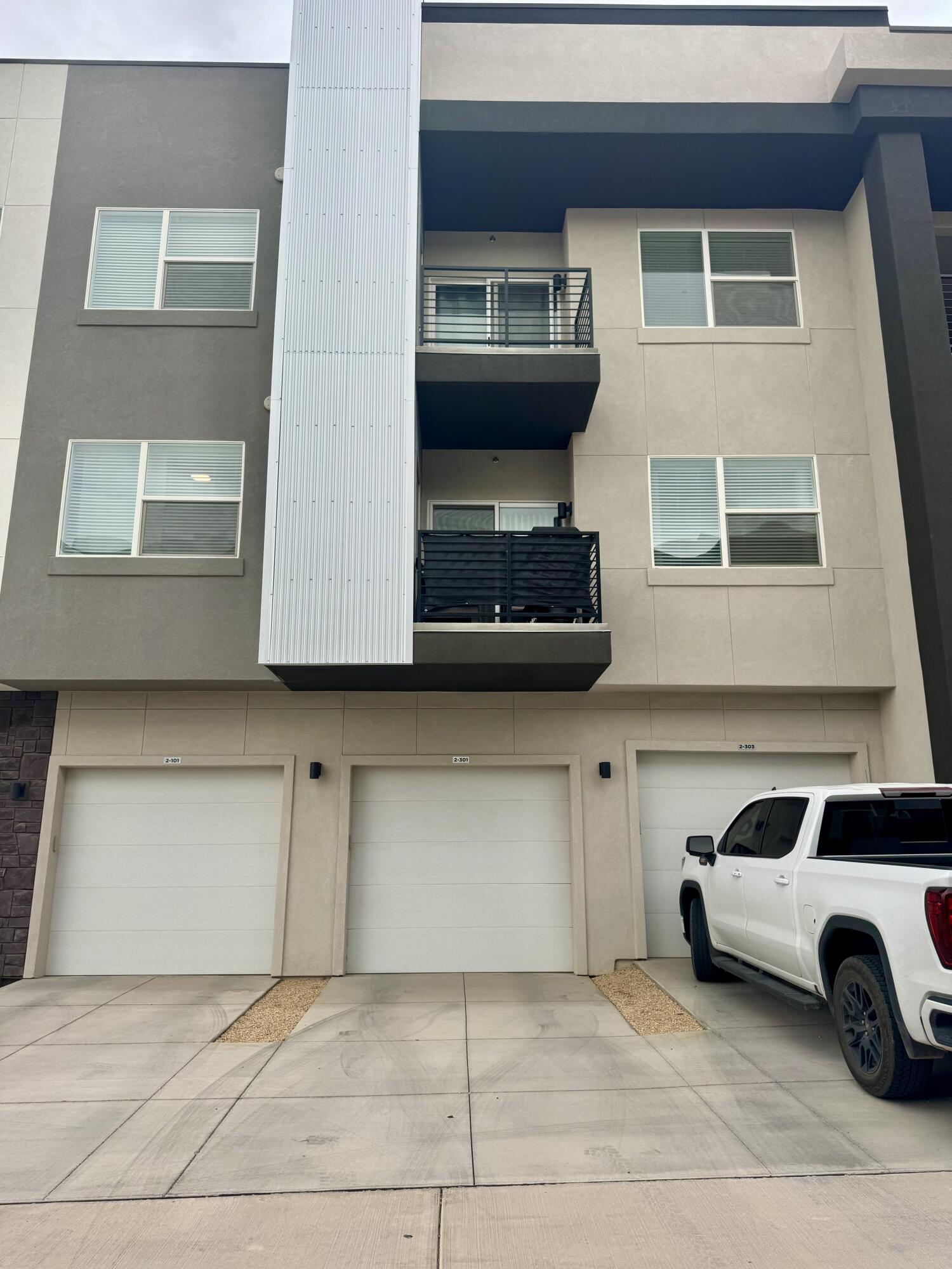 5801 S GARNET DR Unit: #2301