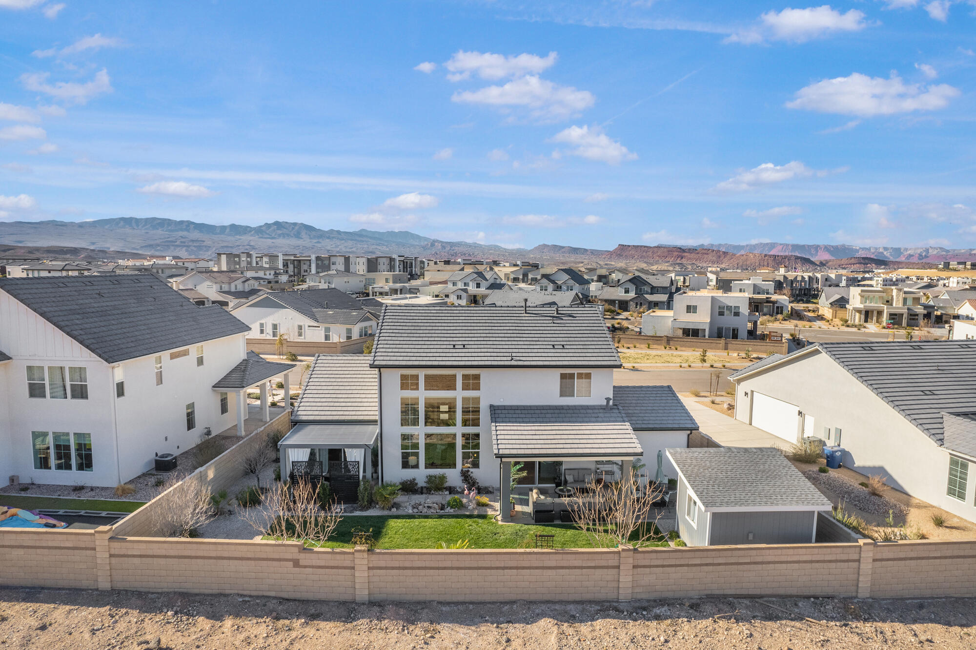 611 W ALORA DR