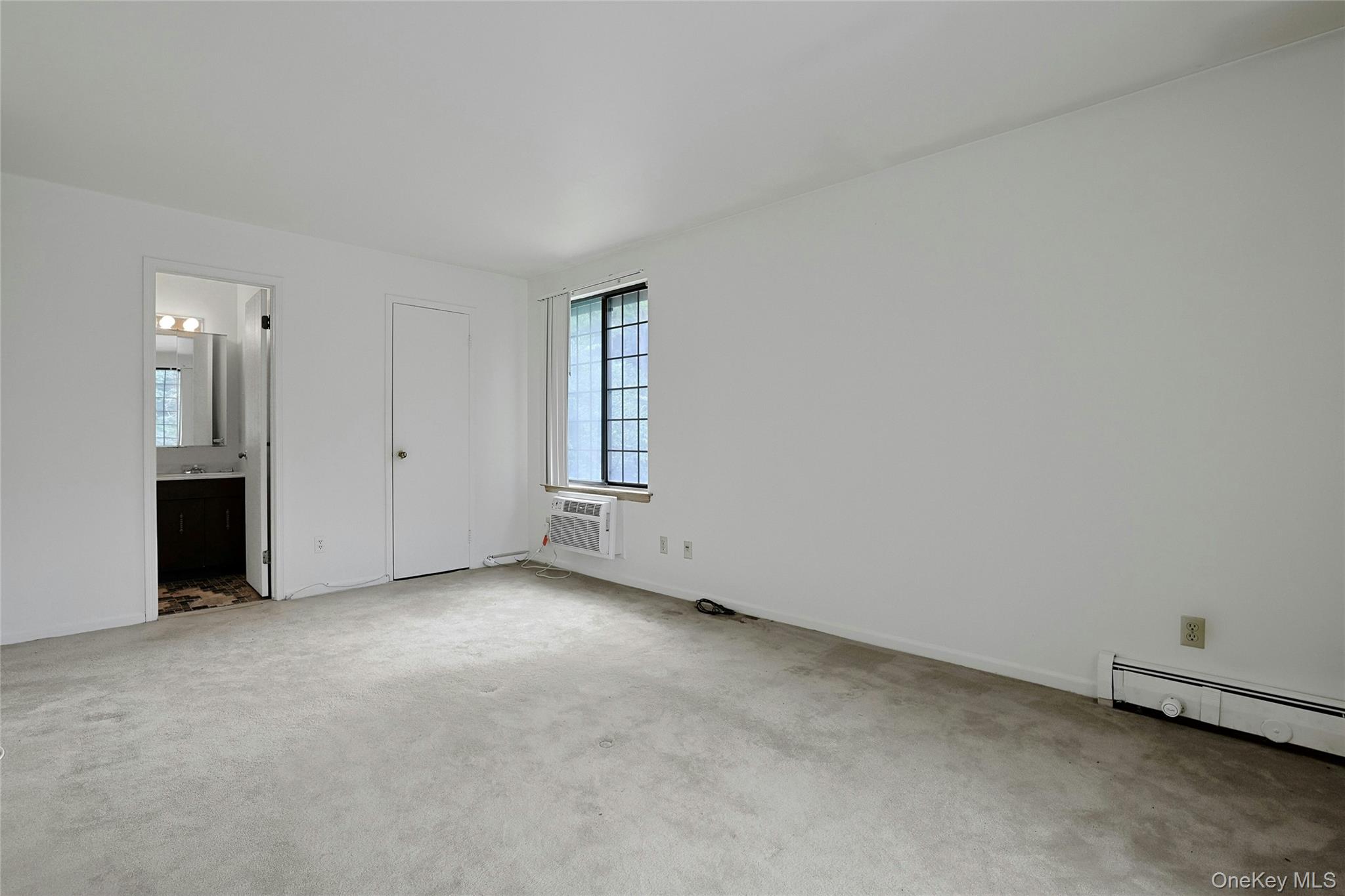 16 Foxwood Drive Unit: 8