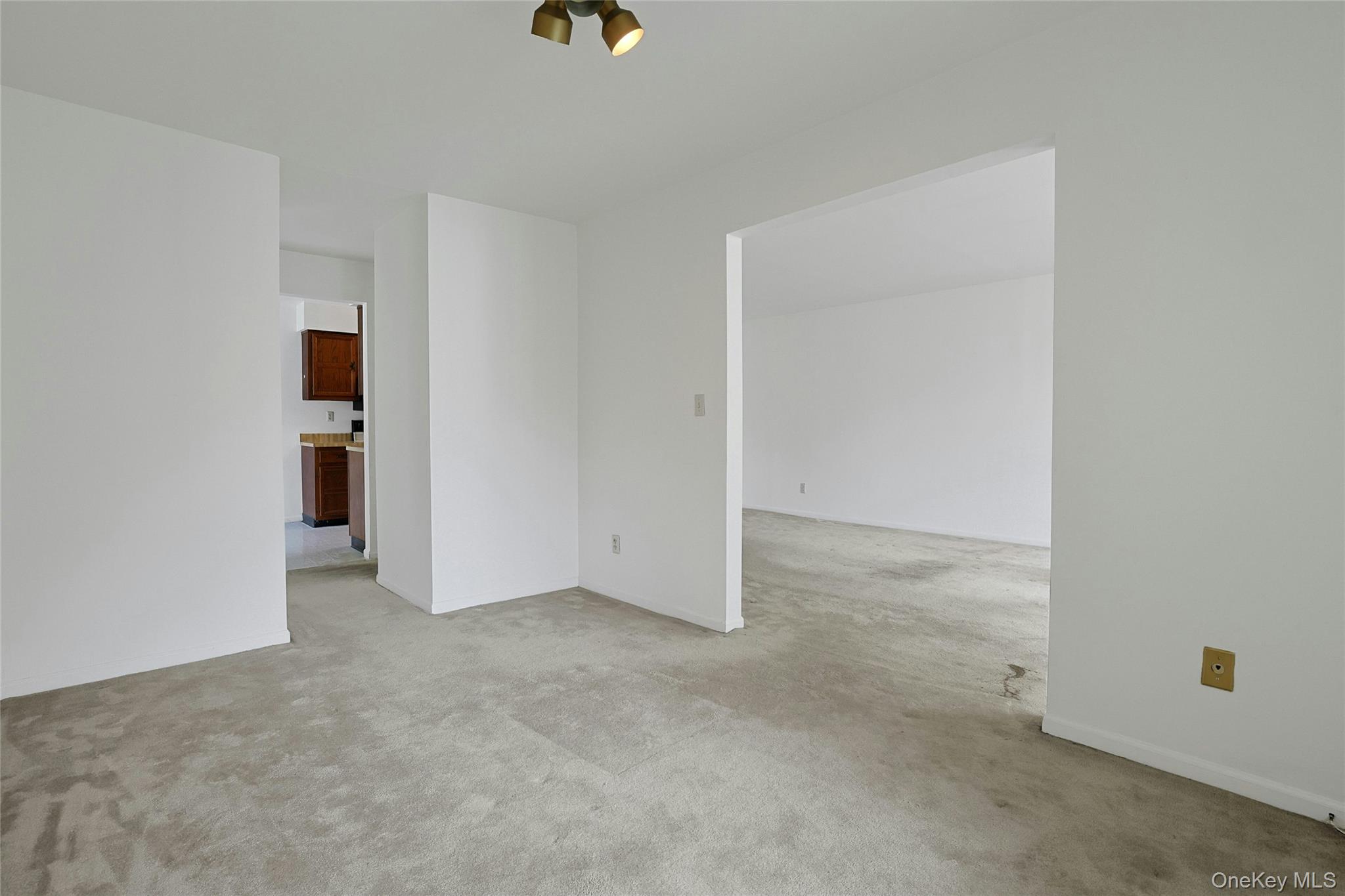 16 Foxwood Drive Unit: 8