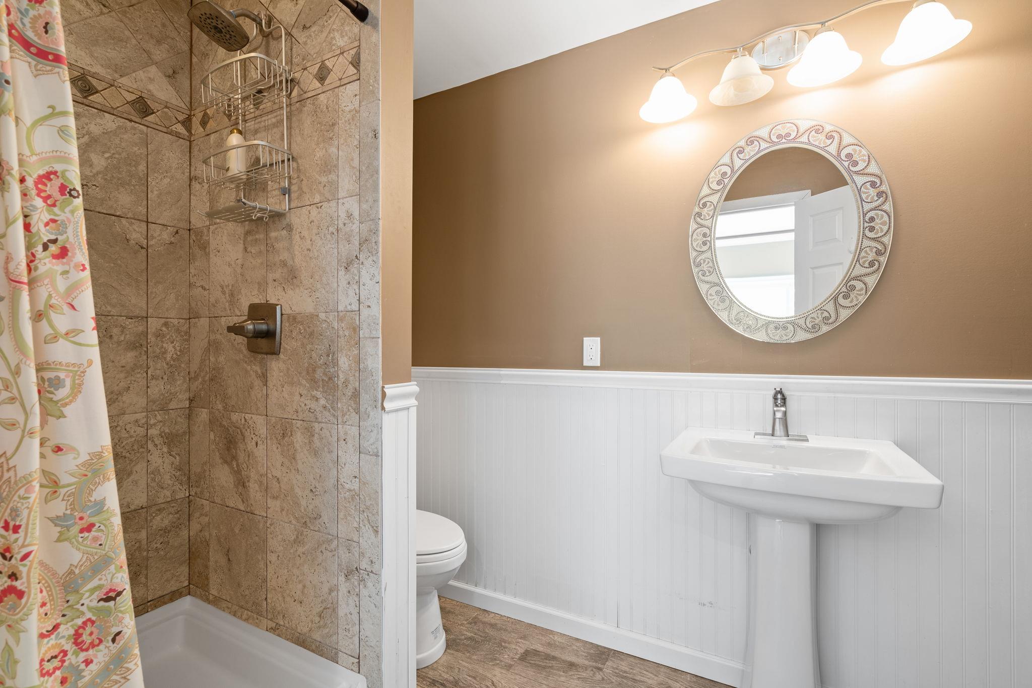 5 Apisson Trail