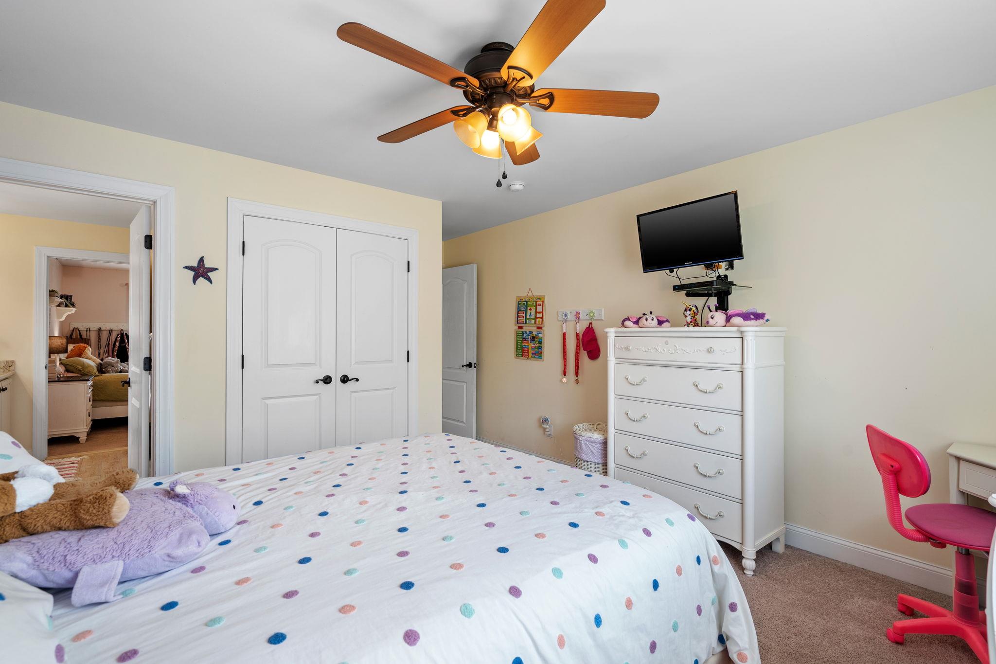 5 Apisson Trail