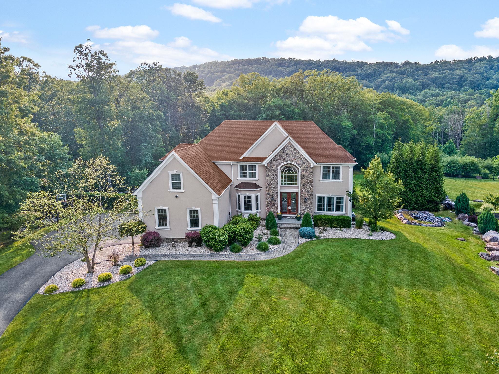 5 Apisson Trail