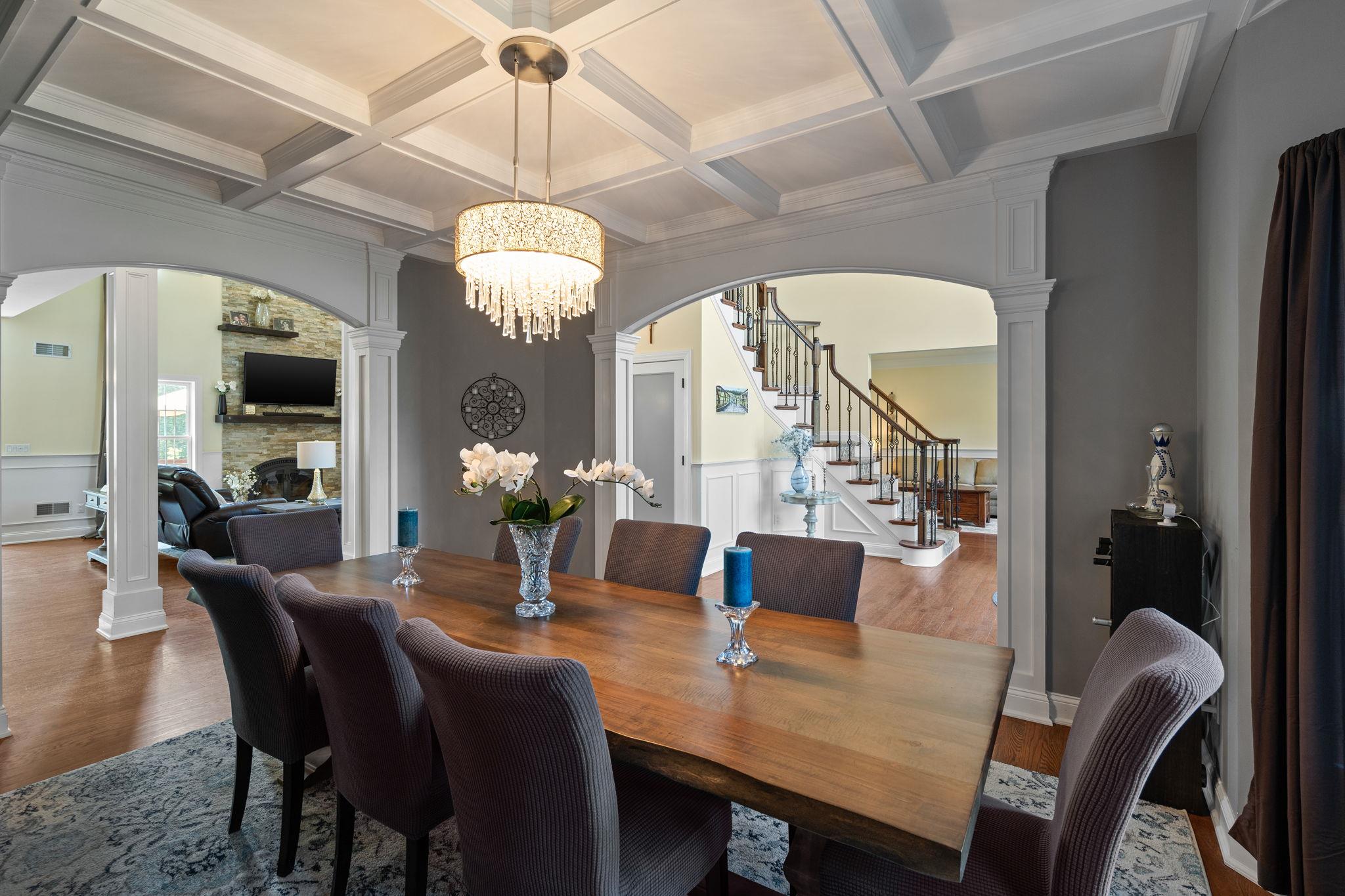 5 Apisson Trail