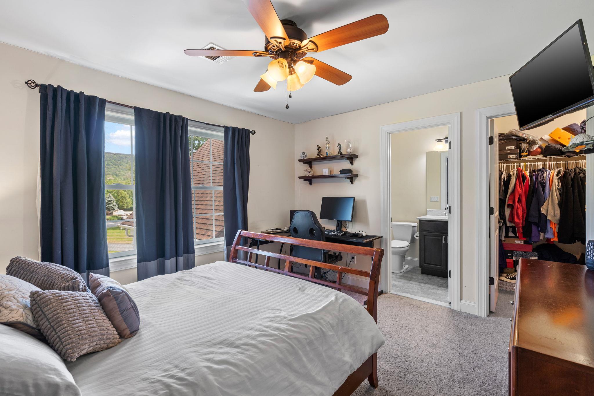 5 Apisson Trail