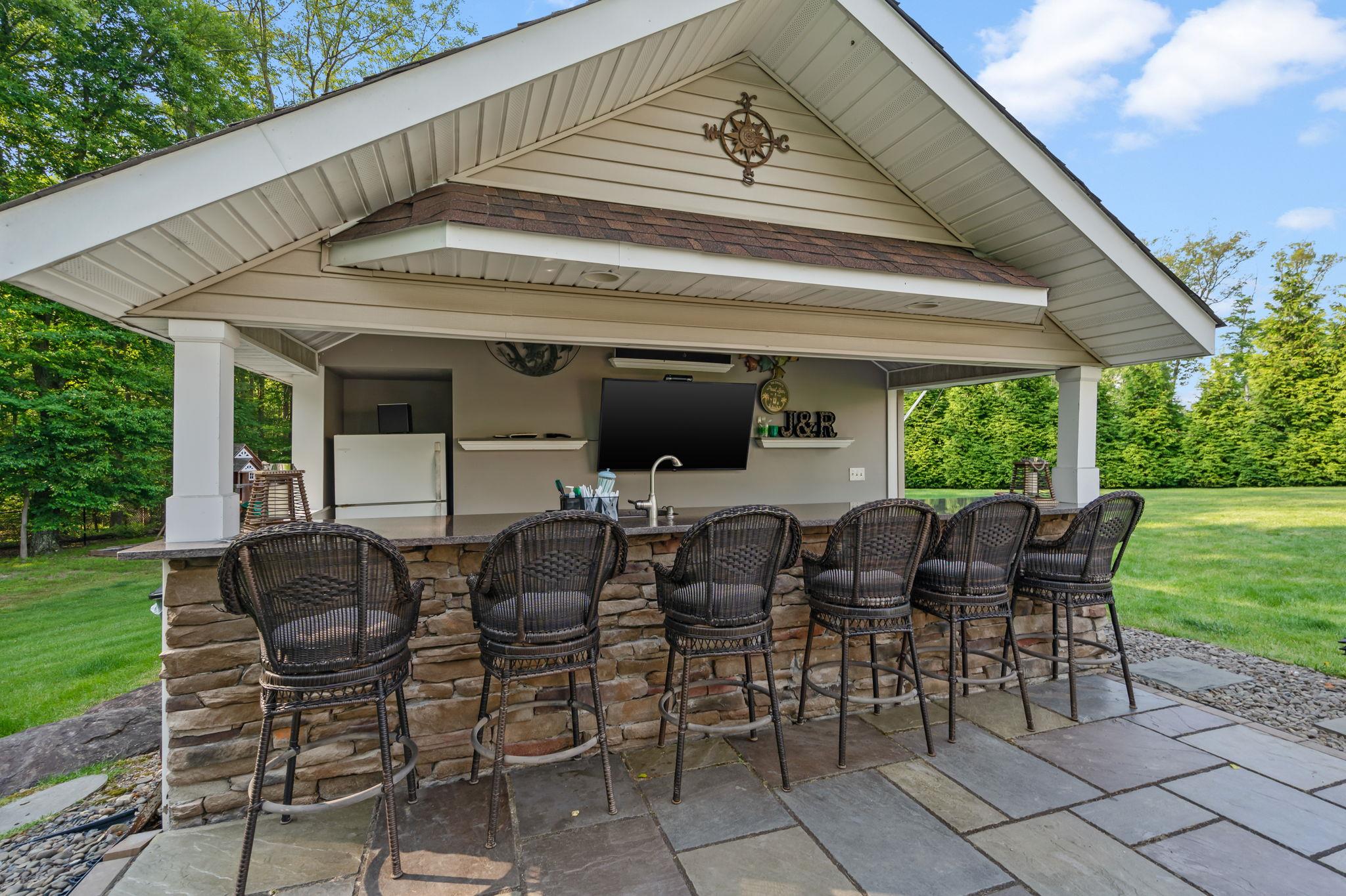 5 Apisson Trail
