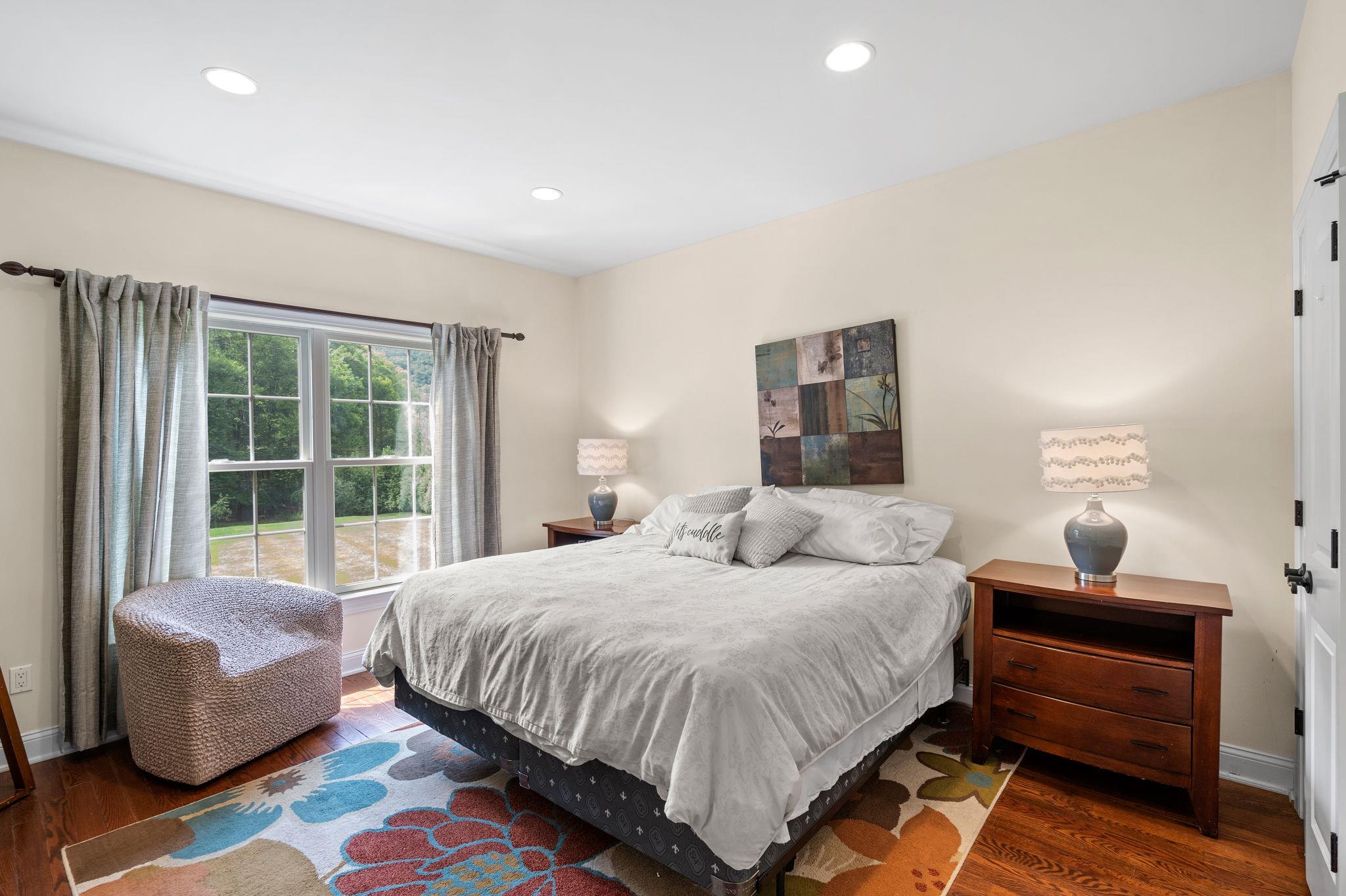 5 Apisson Trail