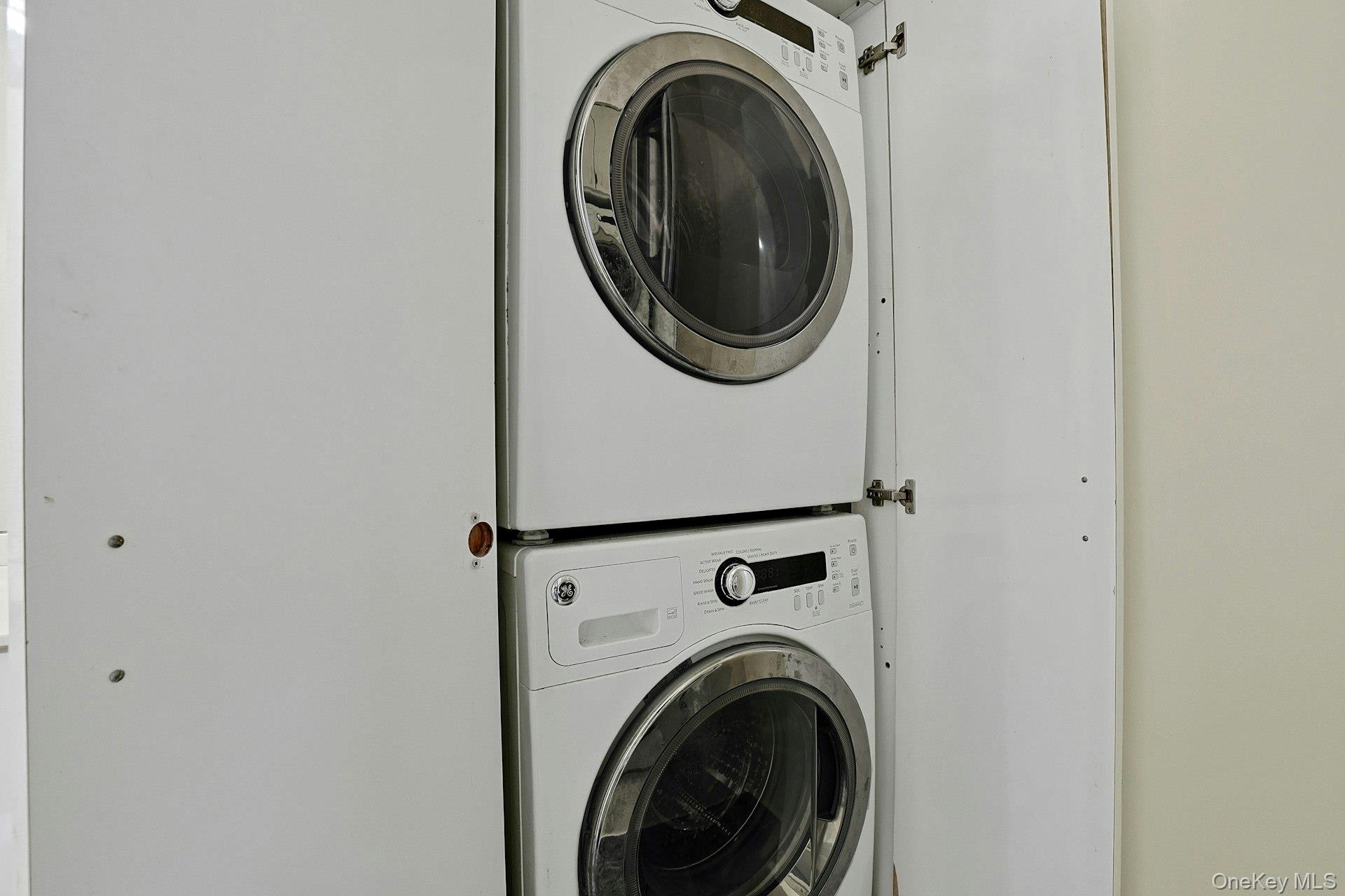 4 Martine Unit: 421